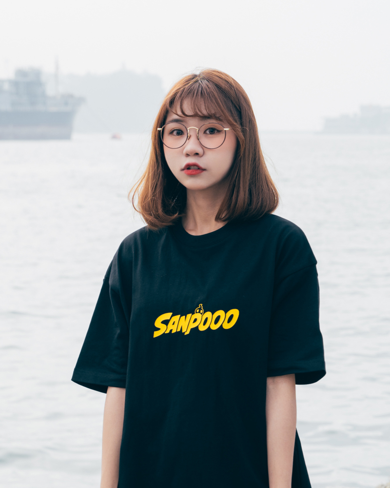 SANPOOO｜寬版 LOGO Tee