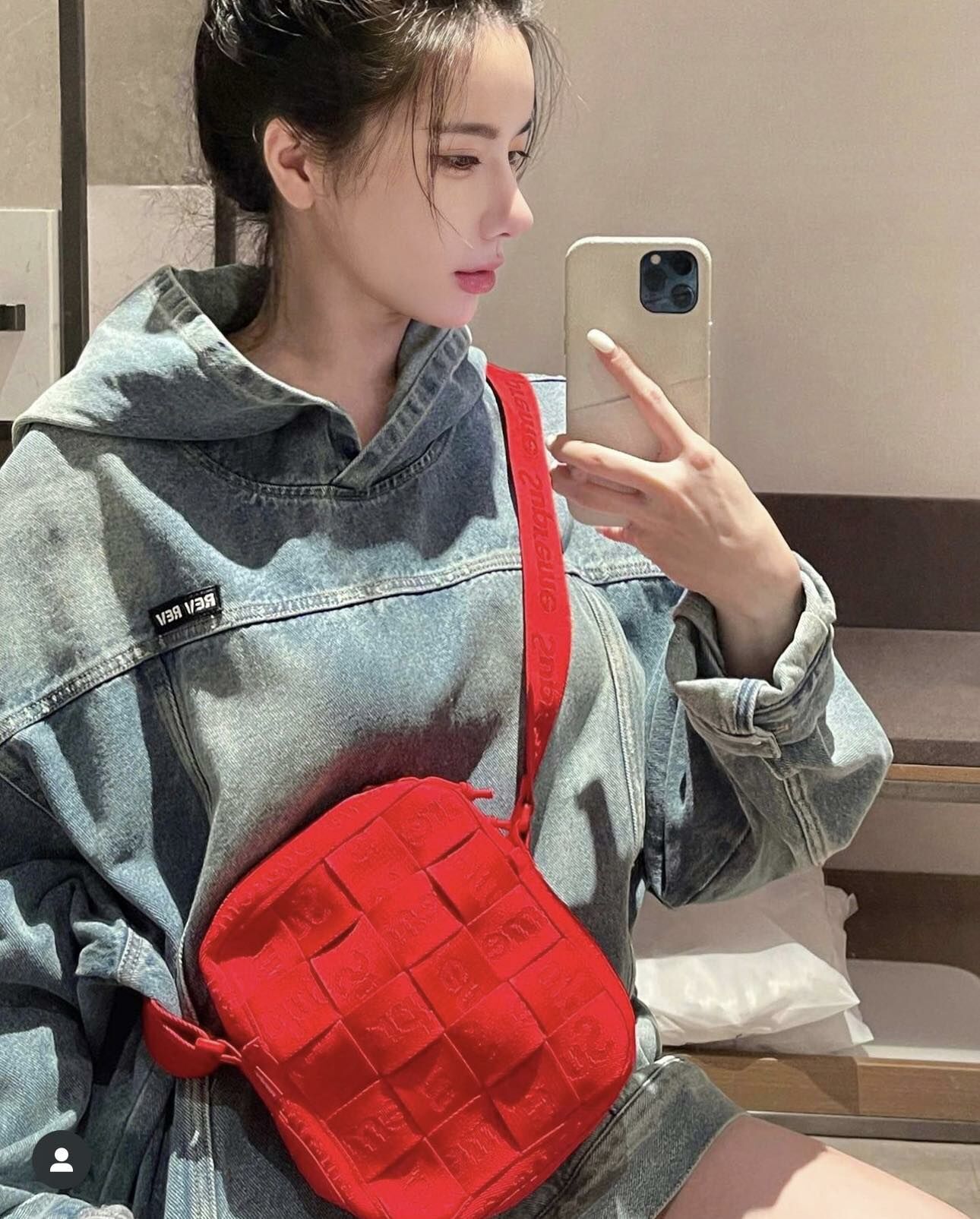 Supreme  woven side shoulder bag 編織格紋小包 現貨供應