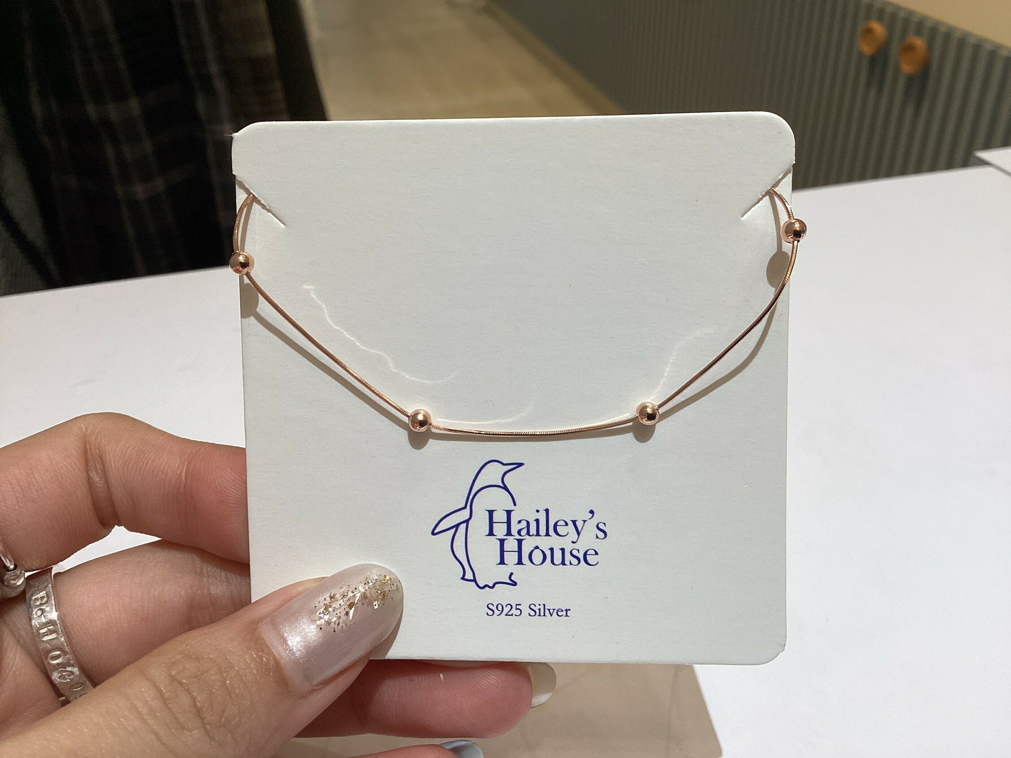 波波頸鏈好抗啦