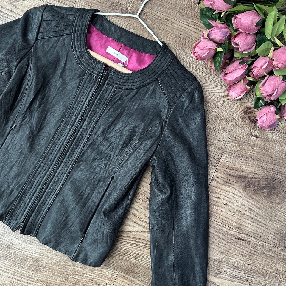 黑色型格紋理感羊皮皮褸