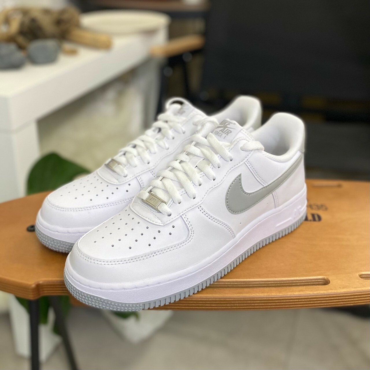AIR FORCE 1’07 灰色 灰勾 鐵牌 灰底 FJ4146-100