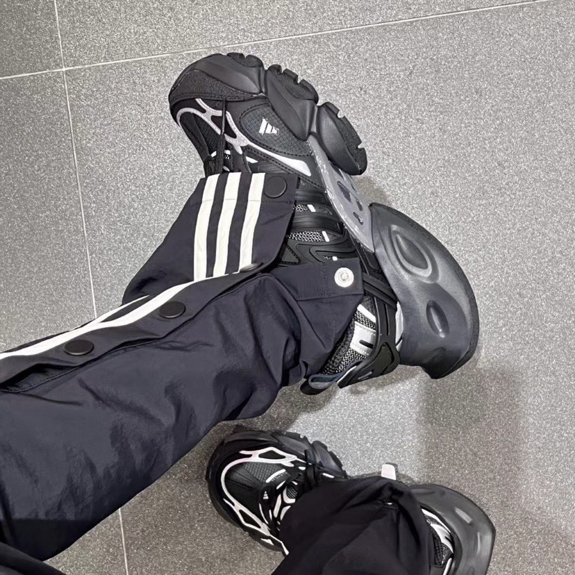 Focus Store】預購Adidas XLG Runner Deluxe  