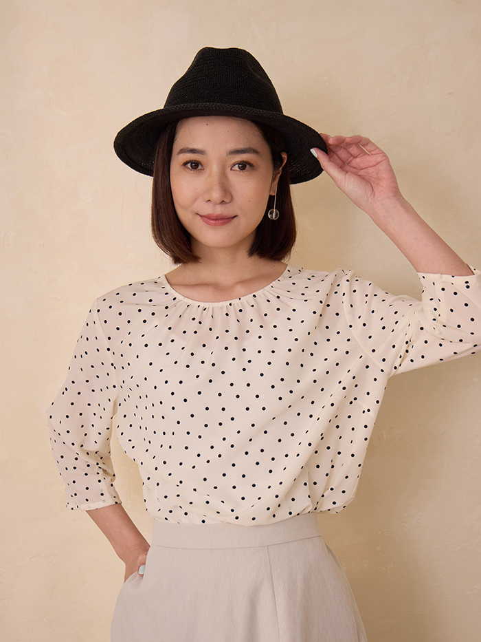 光影謎底七分袖上衣-極光