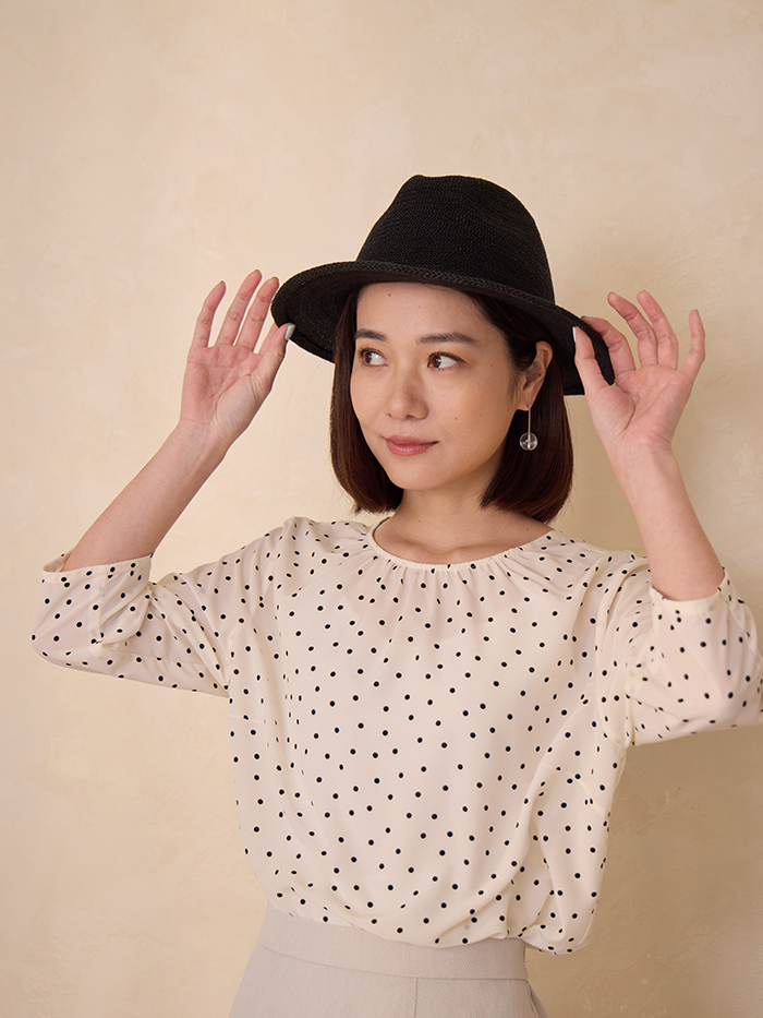 光影謎底七分袖上衣-極光