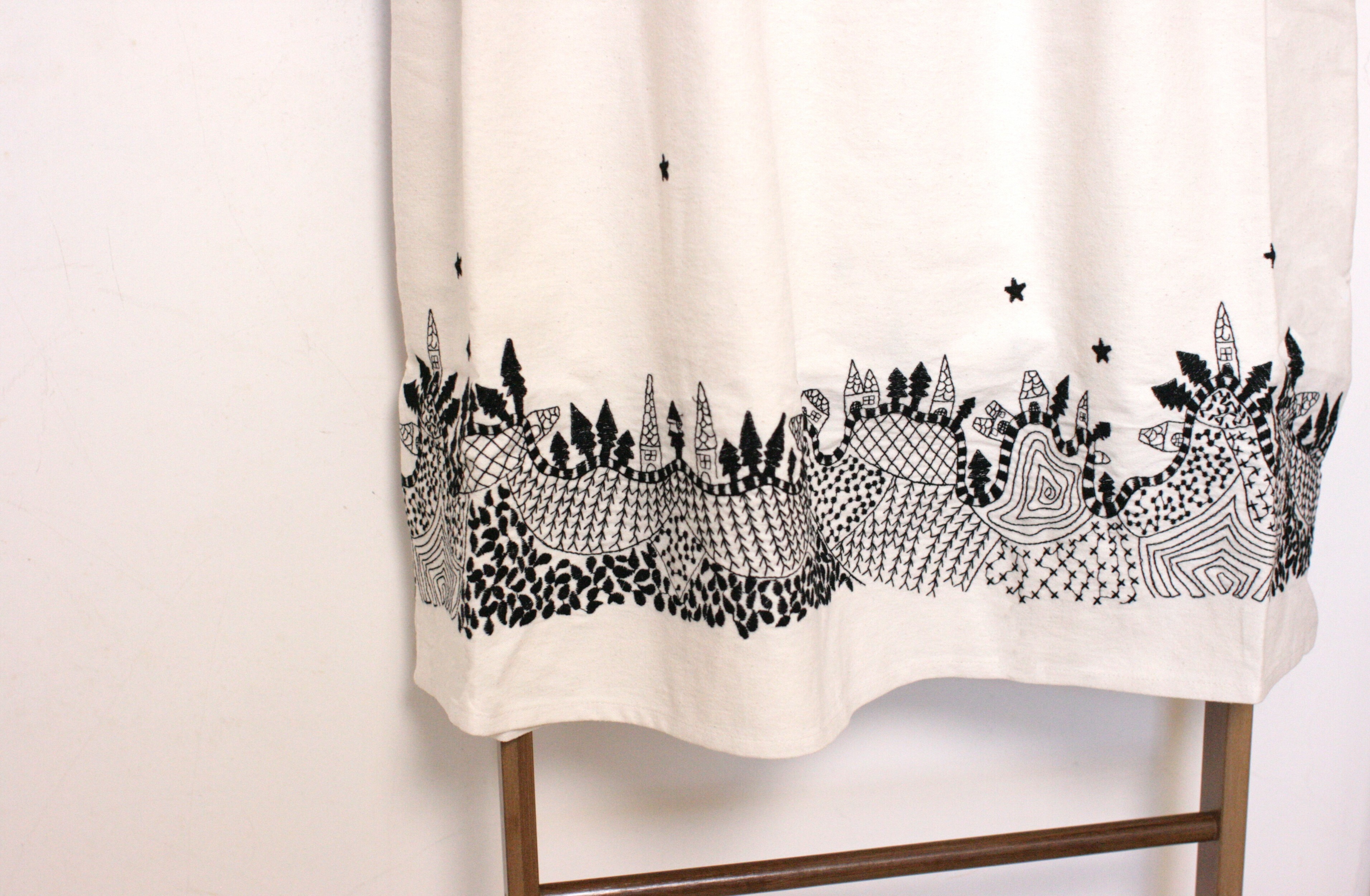 {Special Price}{童話國物語𓃦}夜の森刺繡褶皺半身裙【日本直送】