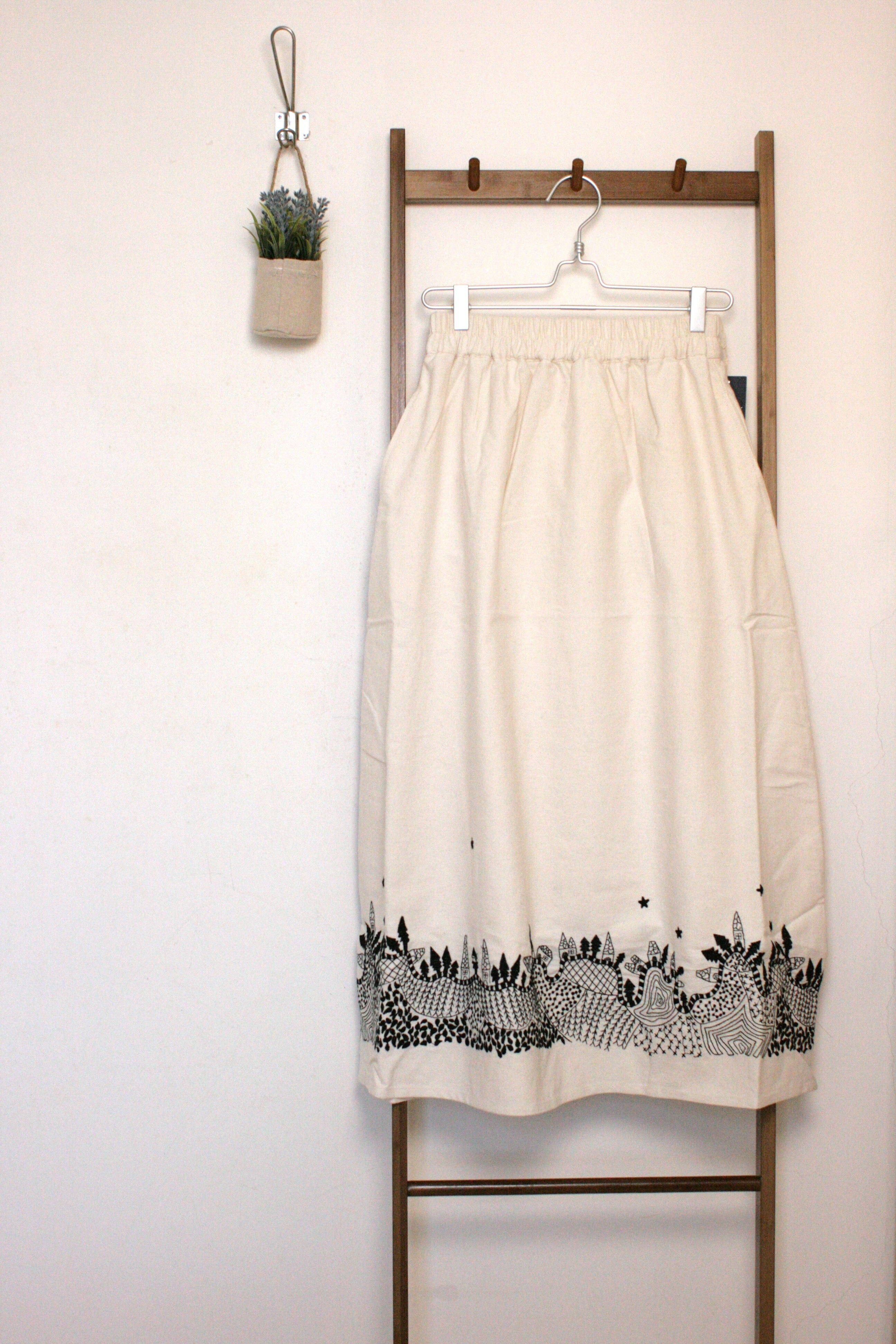 {Special Price}{童話國物語𓃦}夜の森刺繡褶皺半身裙【日本直送】