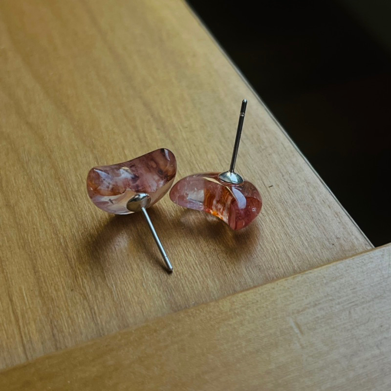 [原石] 紅膠花 月亮 水晶耳環