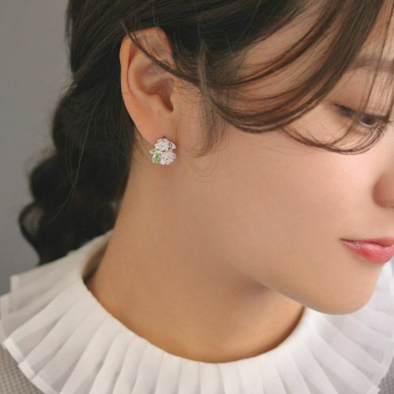 [日本制] 琺瑯櫻花耳環