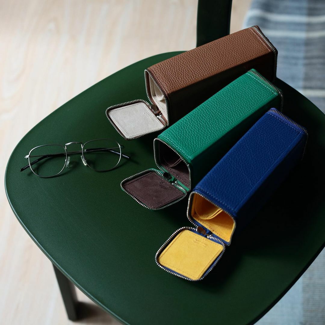 DIFFUSER×MONOCLEコラボ EYEWEAR CASE メガネケース Leather eyewear case - Accessories - Shop - Monocle