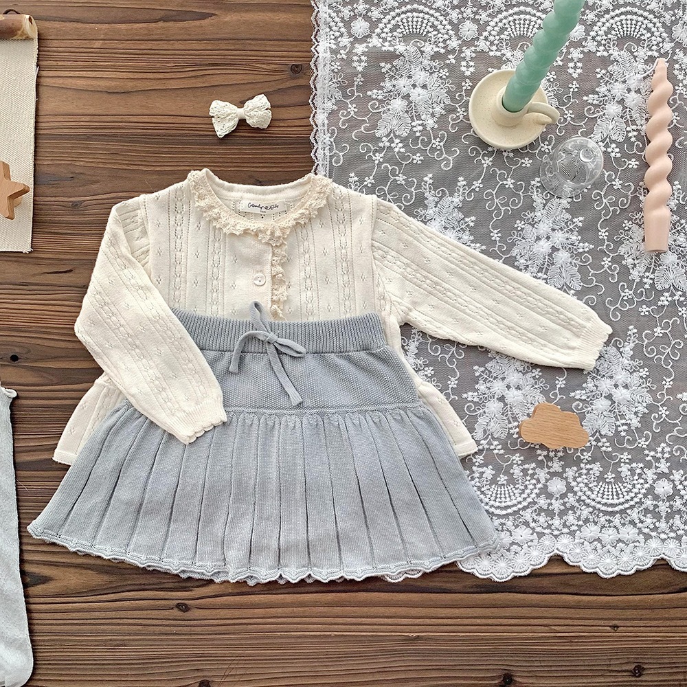 三色奶油色百摺裙