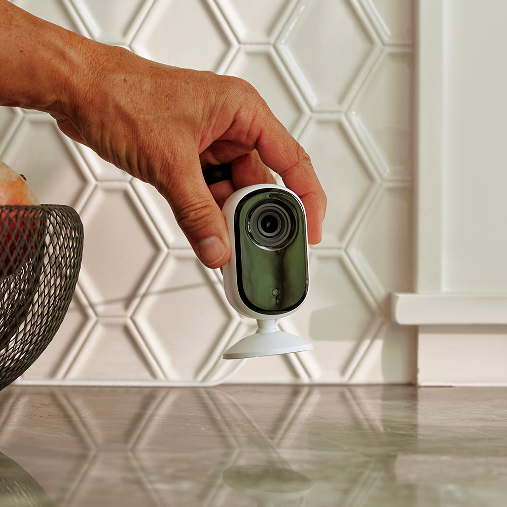 Arlo Essential 第二代 Wi-Fi室內攝影機/監視器