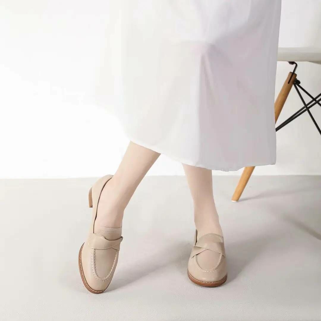 2024火爆韓版扭轉造型牛皮一腳蹬