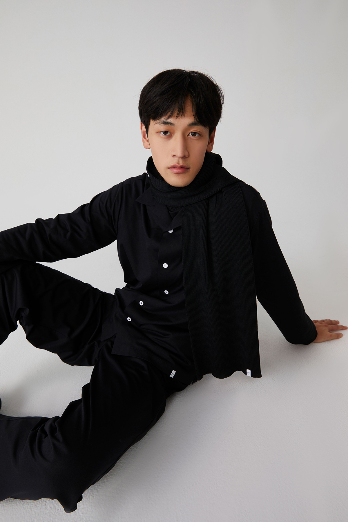 REST 抗靜電抽繩長褲 UNISEX（墨黑）