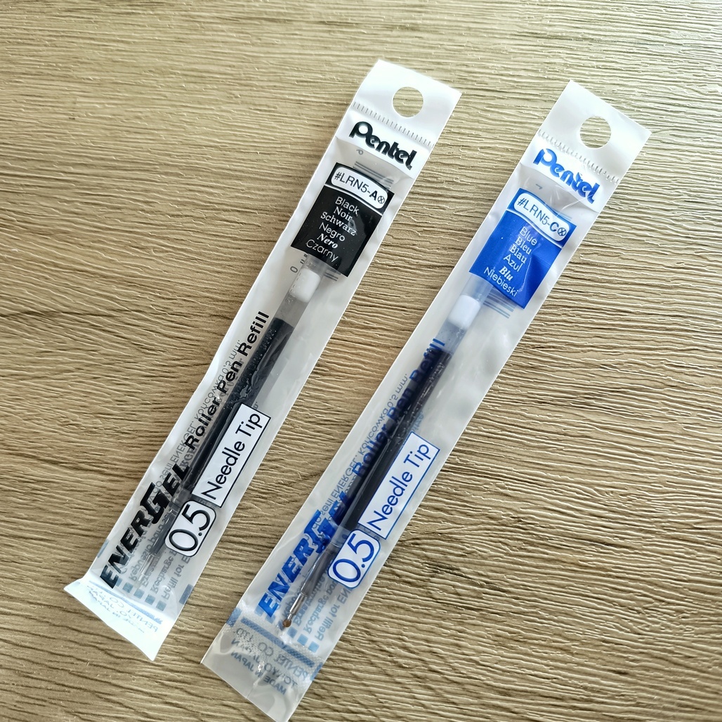 日本Pentel ENERGEL 極速鋼珠筆筆芯 0.5mm 黑/藍 LRN5-A/LRN5-C