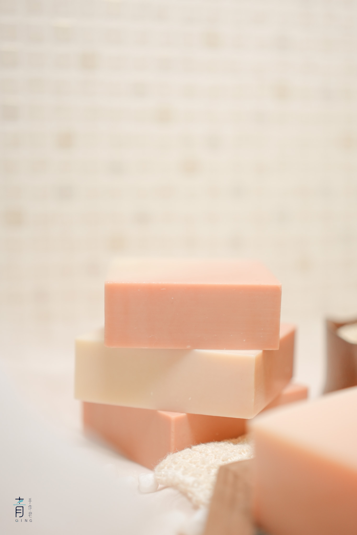 柔和桃漸層沐浴皂