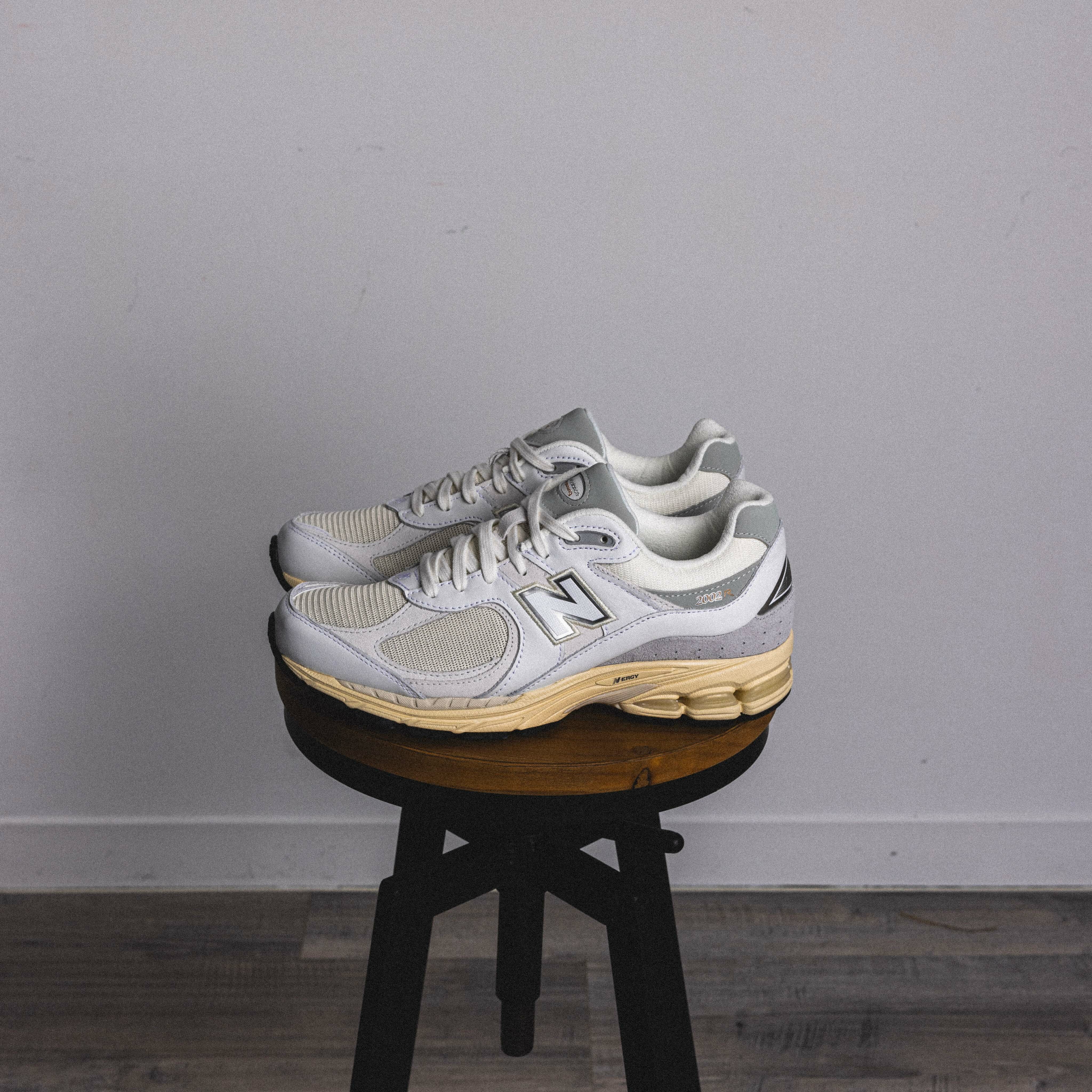 -(D5bc)-NEW BALANCE 2002R D楦 白灰 奶油底 皮革款 復古慢跑鞋 男女鞋-M2002RIA