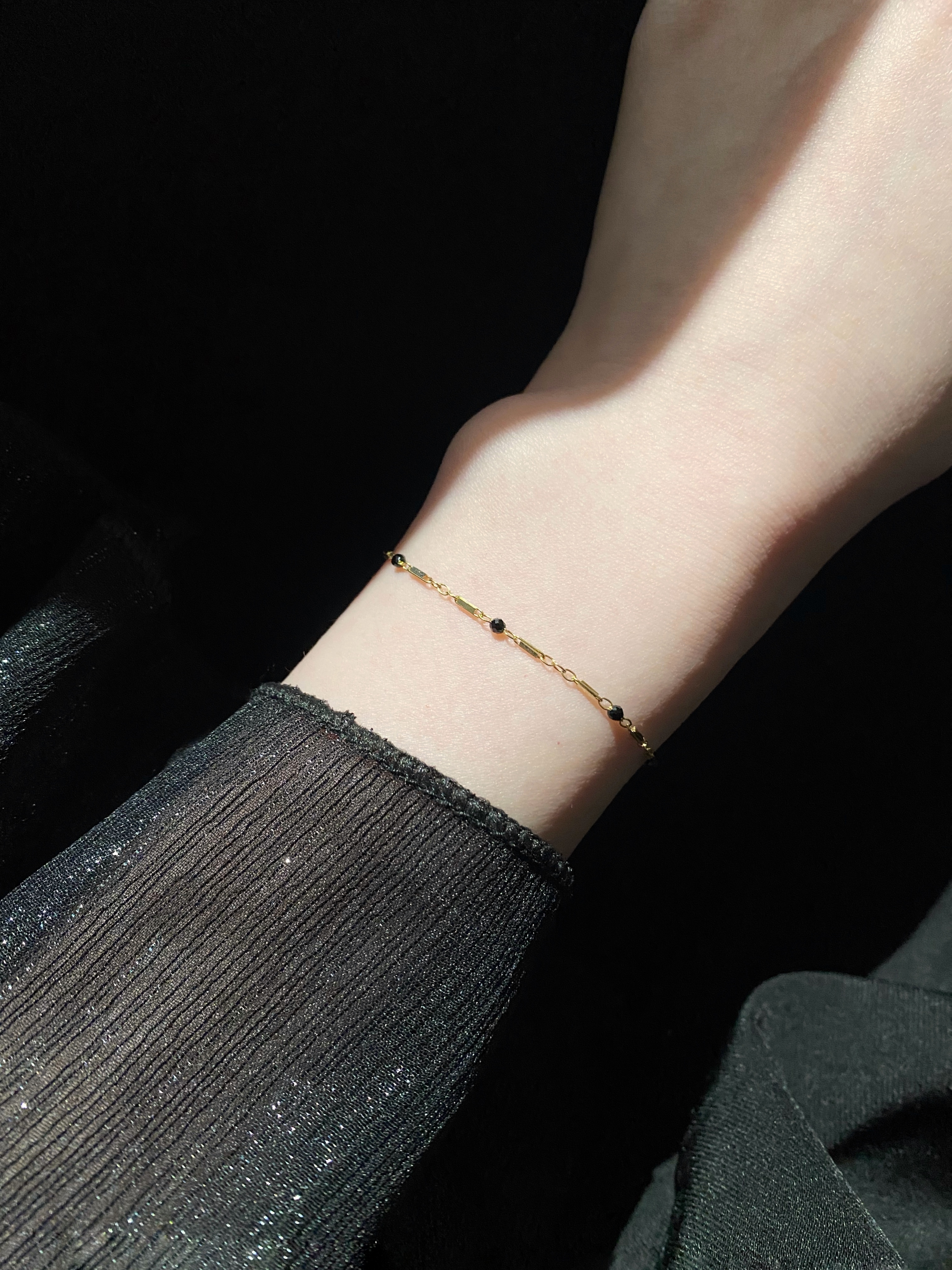 精緻扁鏈拼接黑尖晶手鍊