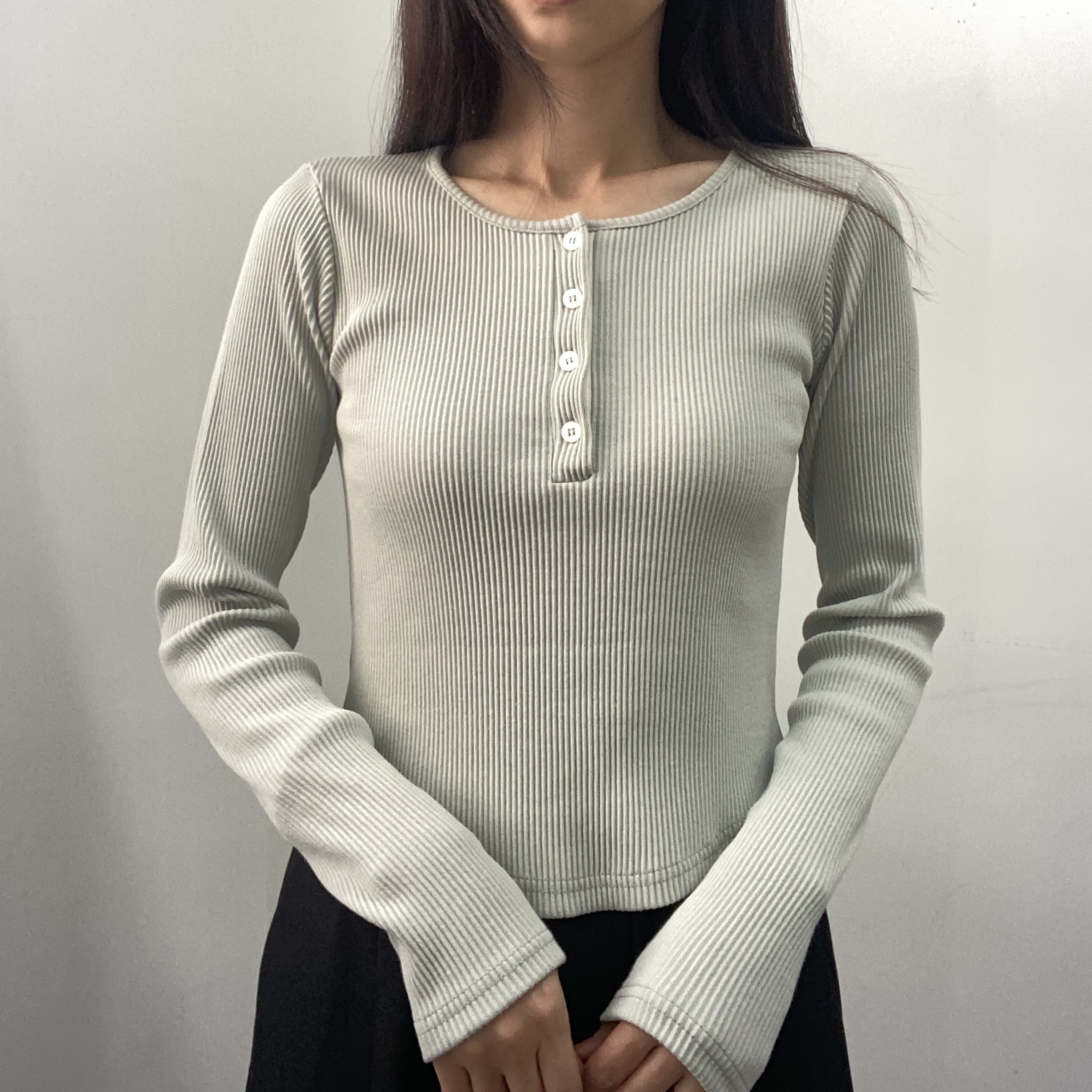 鈕扣直紋彈性長袖