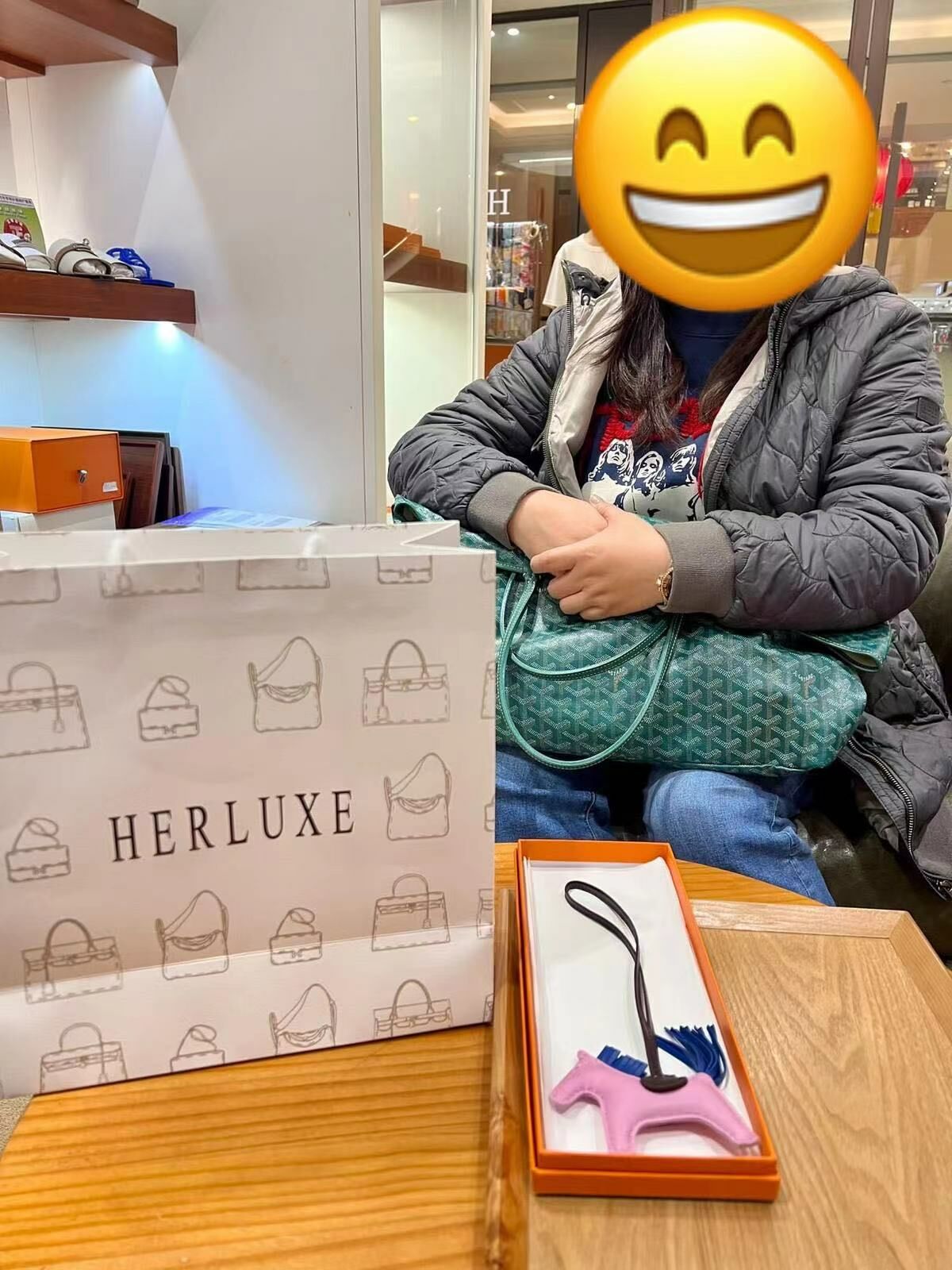 【 感謝支持 】爽快大V靚靚上週剛抱走bolide 25大象金同E29大象金🎉 今日來pick up Rodeo😍 一見即秒💗 靚靚一直留意我們網站😊 多謝你嘅支持🫶