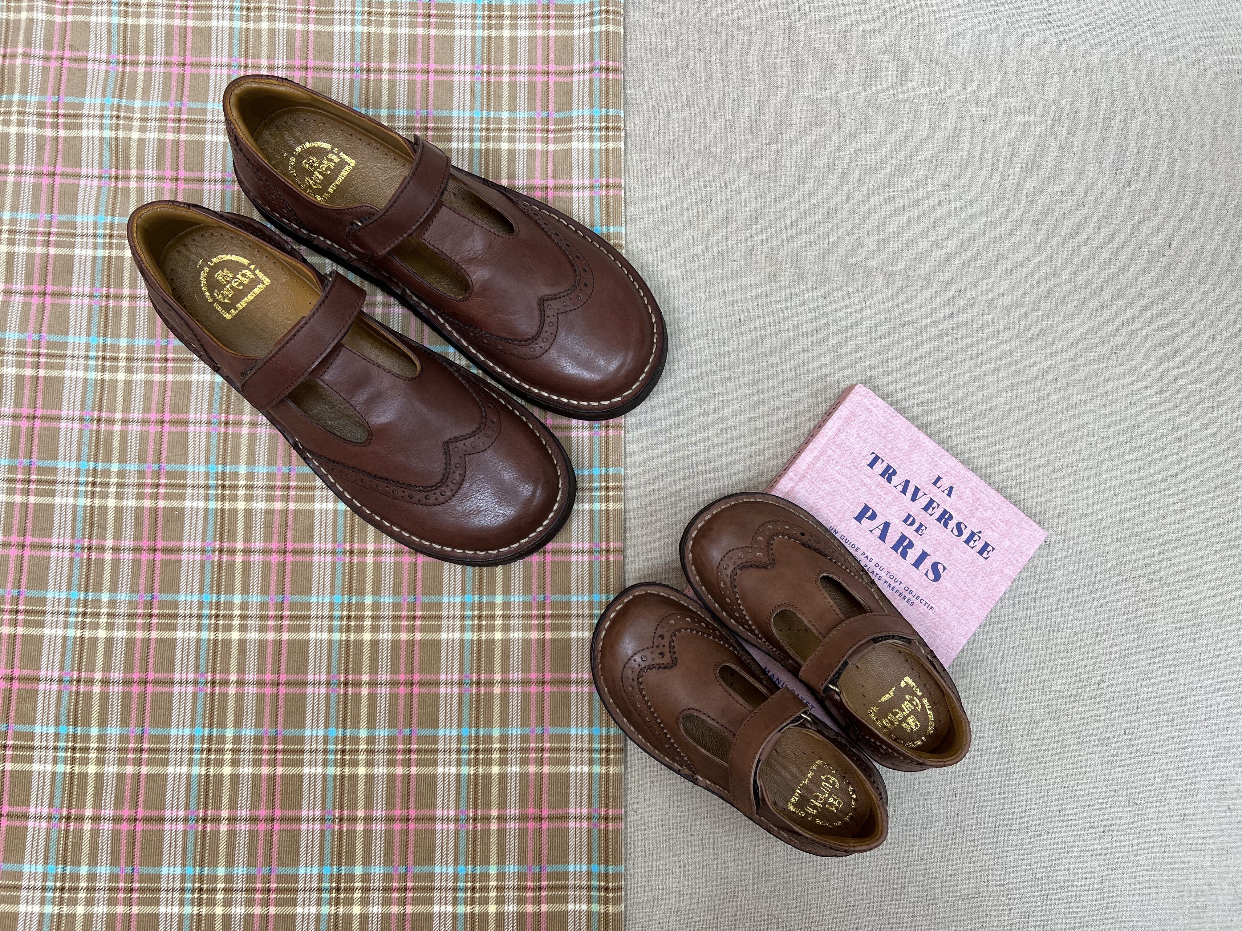 （預購）EUREKA 真皮LACE Tbar低筒皮鞋