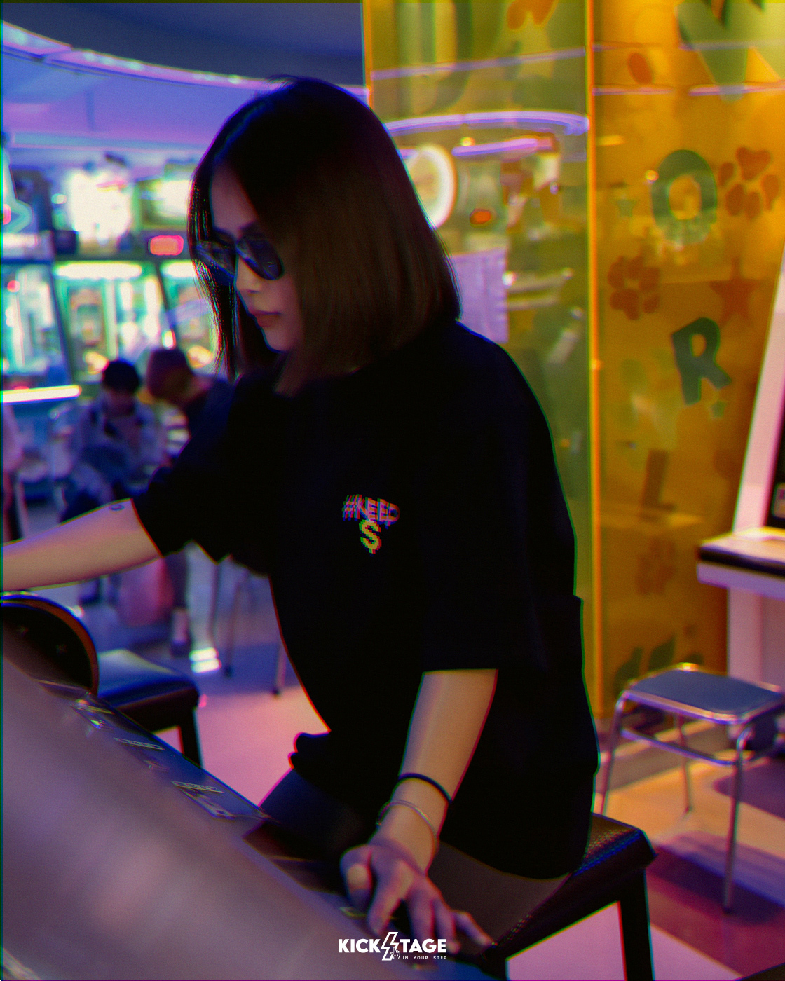 **特價商品售出無退換**#KEEP PIXEL MONEY FLOWER TEE 黑色 白色 堅持有錢花 像素 8-bit 寬鬆 休閒 短袖 短T 男女款 童裝【KS203】