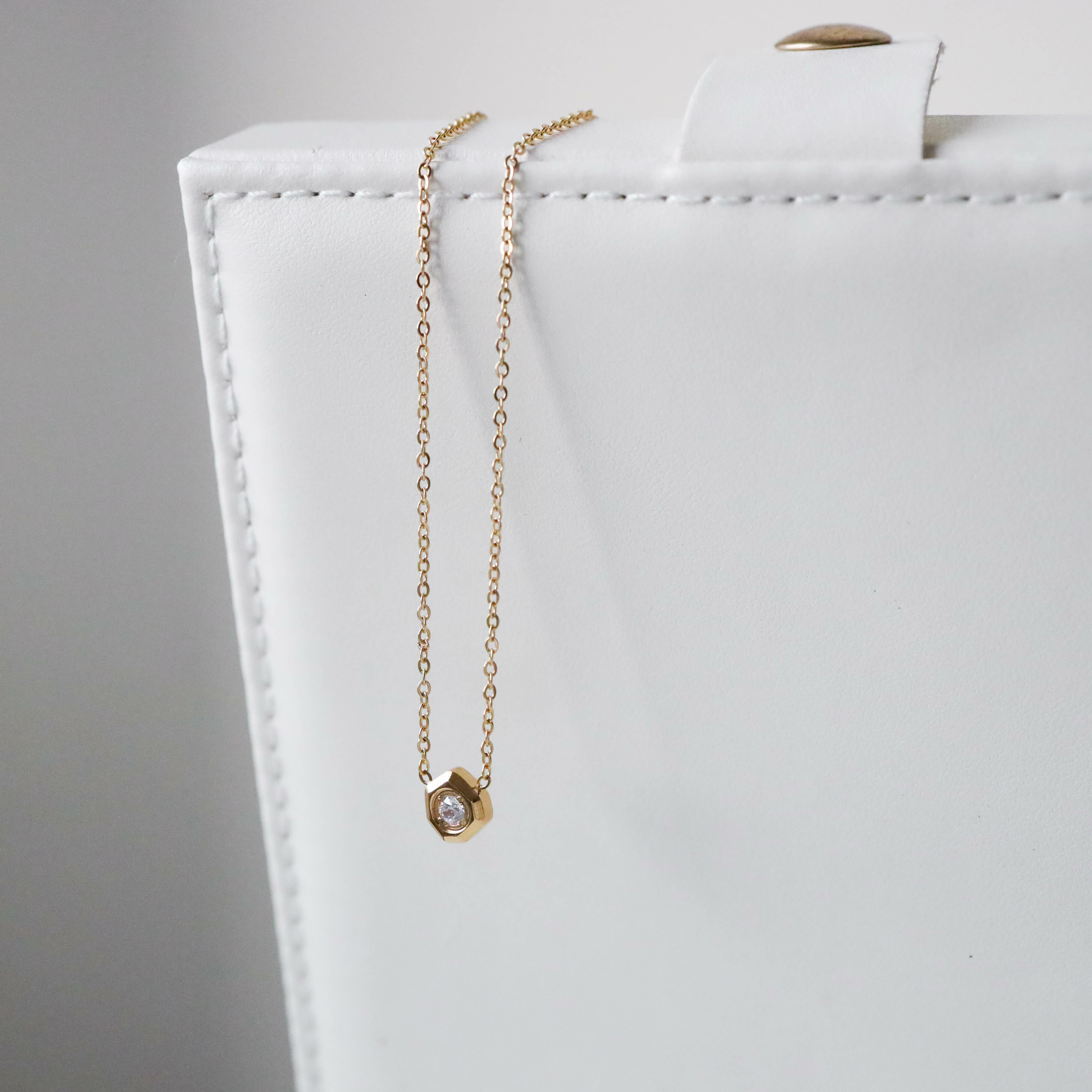 不怕水金色典雅小鑽項鍊