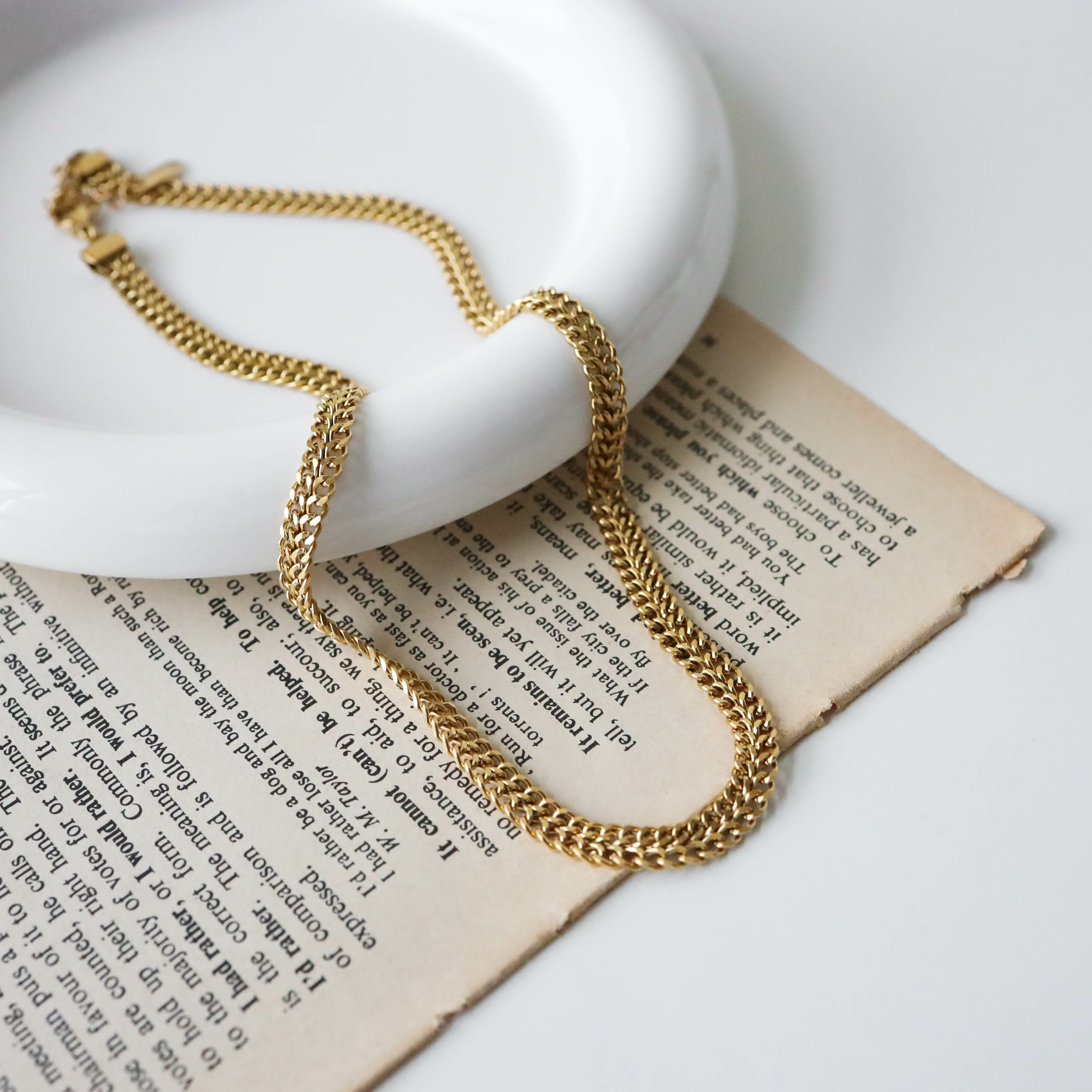 不怕水金色寬版魚骨項鍊