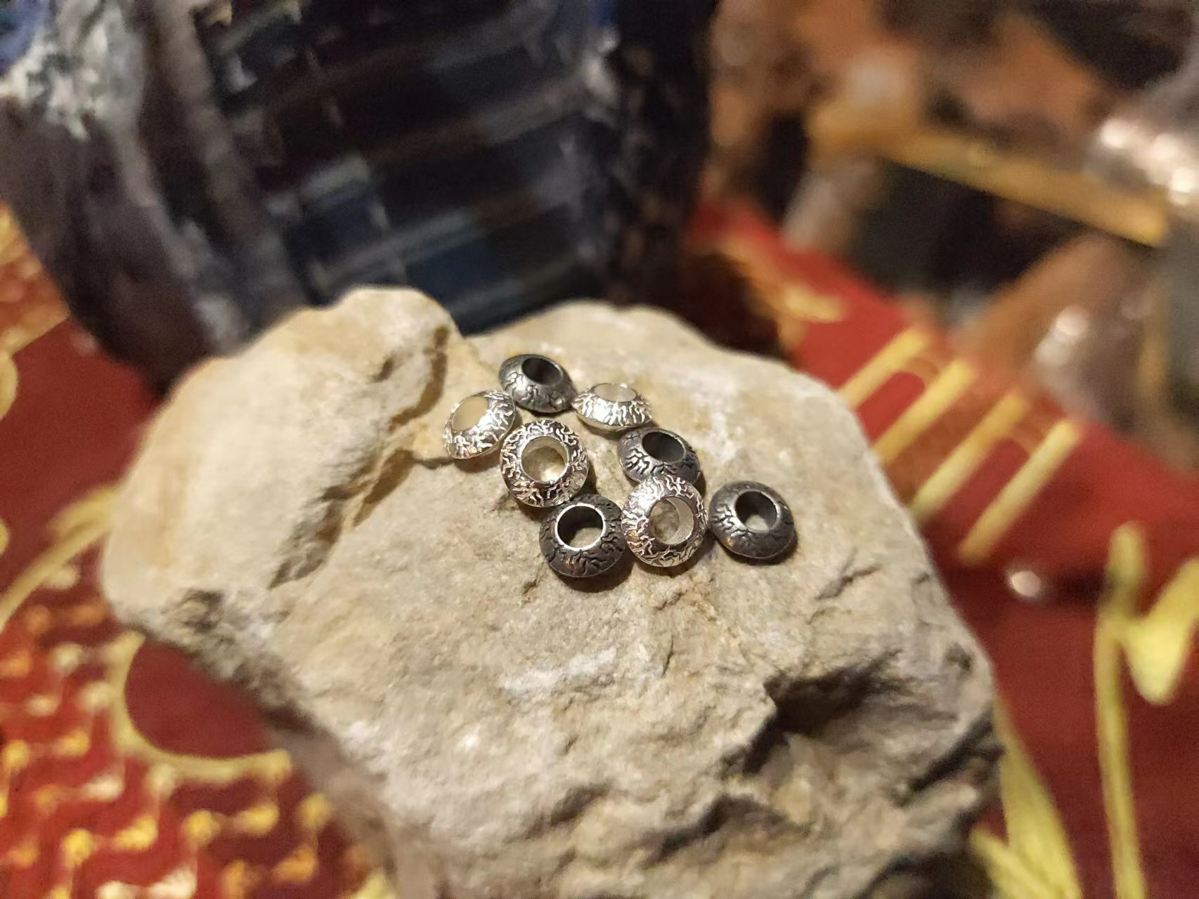 Black Venom Jewelry- Freedom & Prayer 純銀打雷紋碟珠。