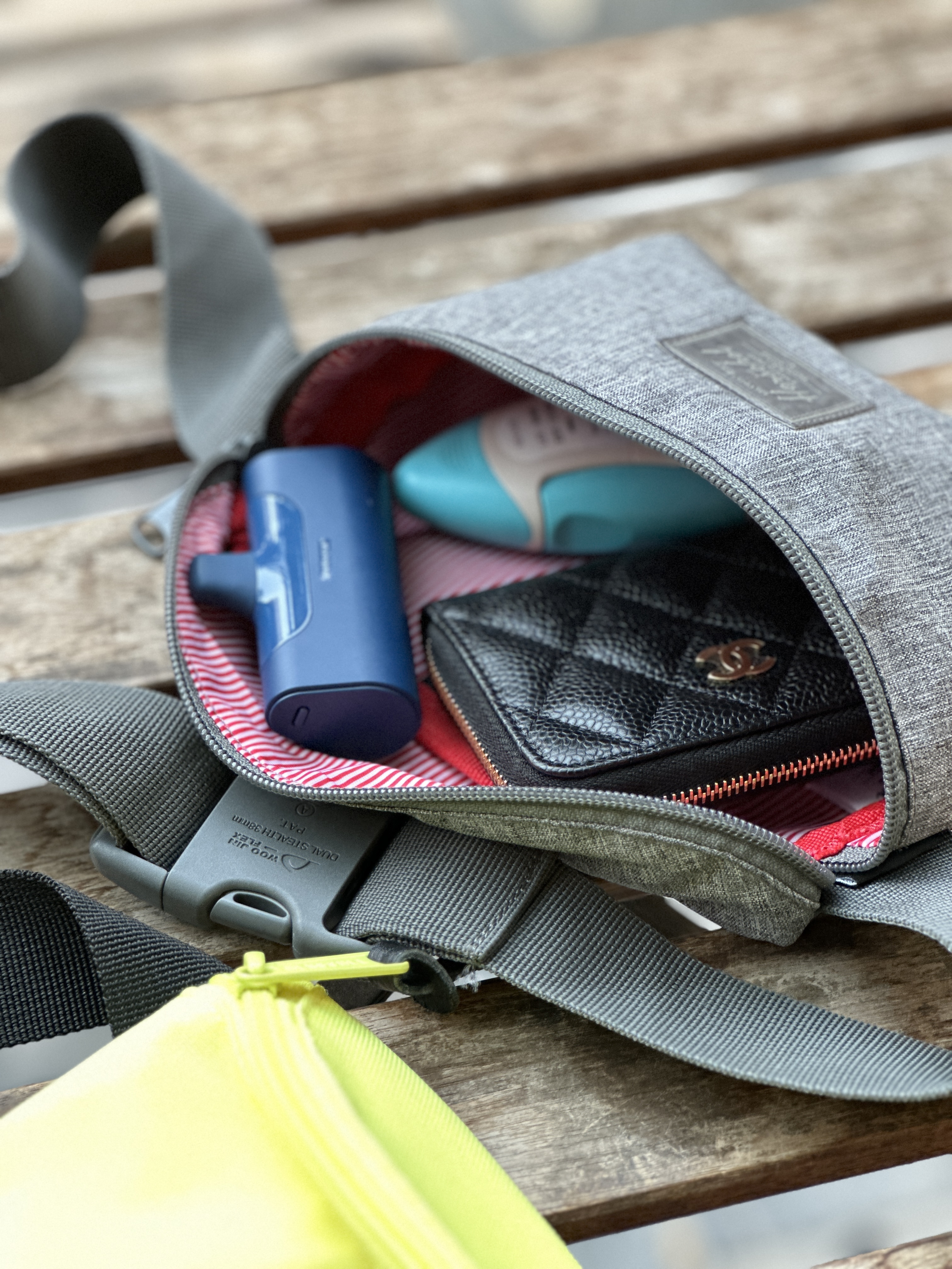 【現貨】herschel  supply 腰包 胸包 內裏紅格紋