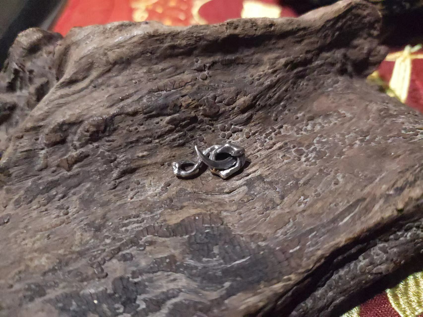 Black Venom Jewelry- Freedom & Prayer 純銀鷹爪勾 。