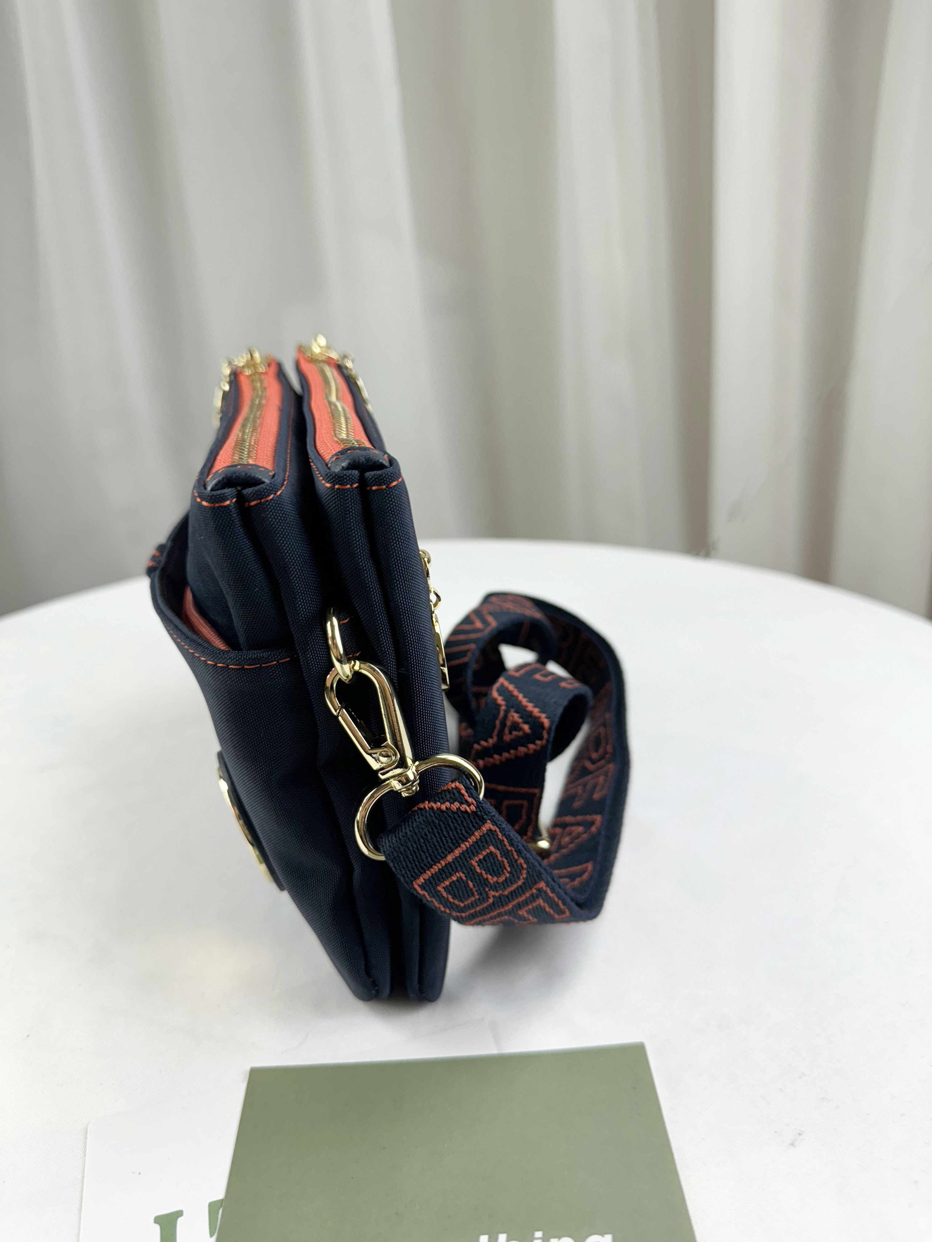 FamilyBear 藍橙織帶防潑水側背包  #2835