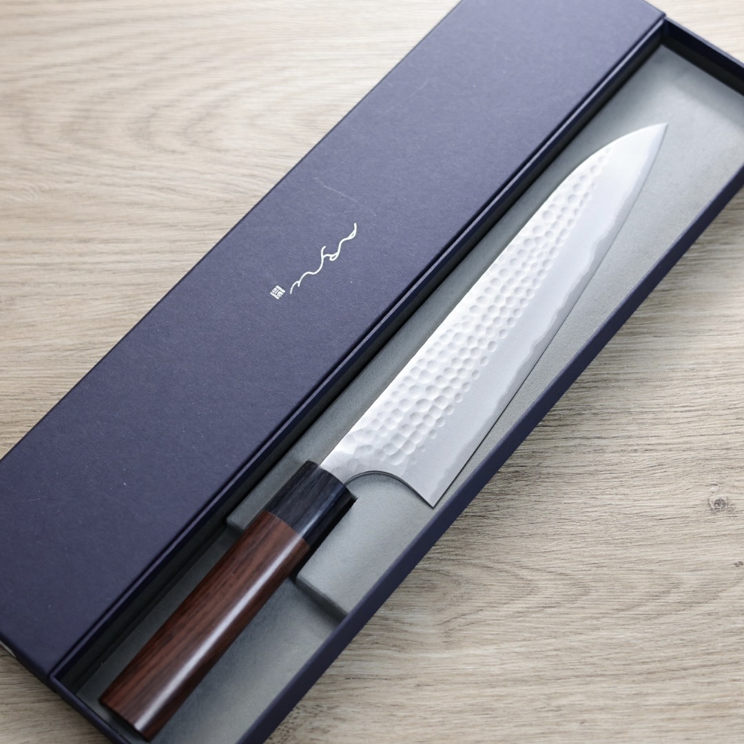 安立勝重 牛刀 210mm 青紙鋼 槌目