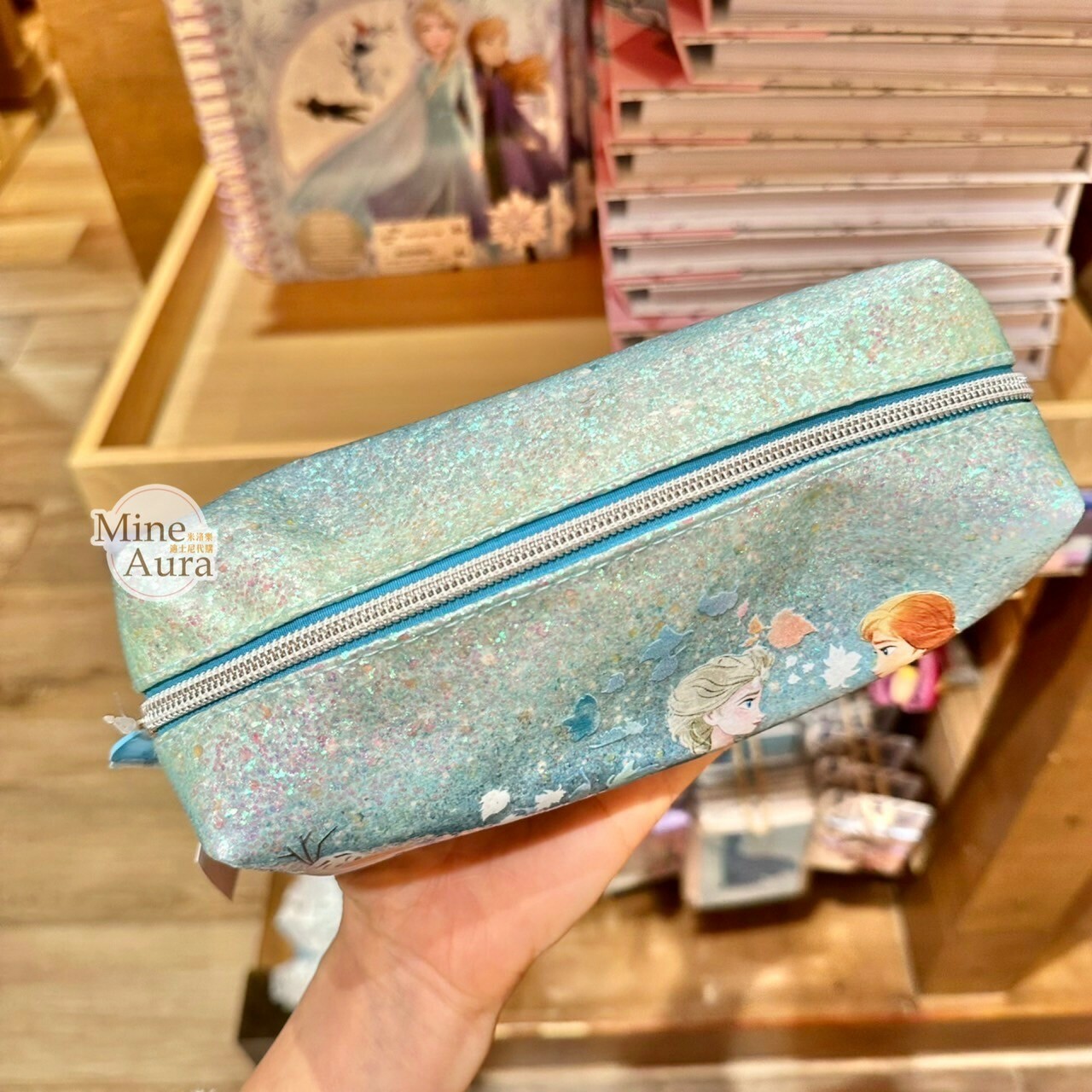 艾莎 Elsa 安娜Anna 雪寶 Olaf 圖案 藍色亮片筆袋 收納袋 冰雪奇緣 Frozen -香港迪士尼樂園