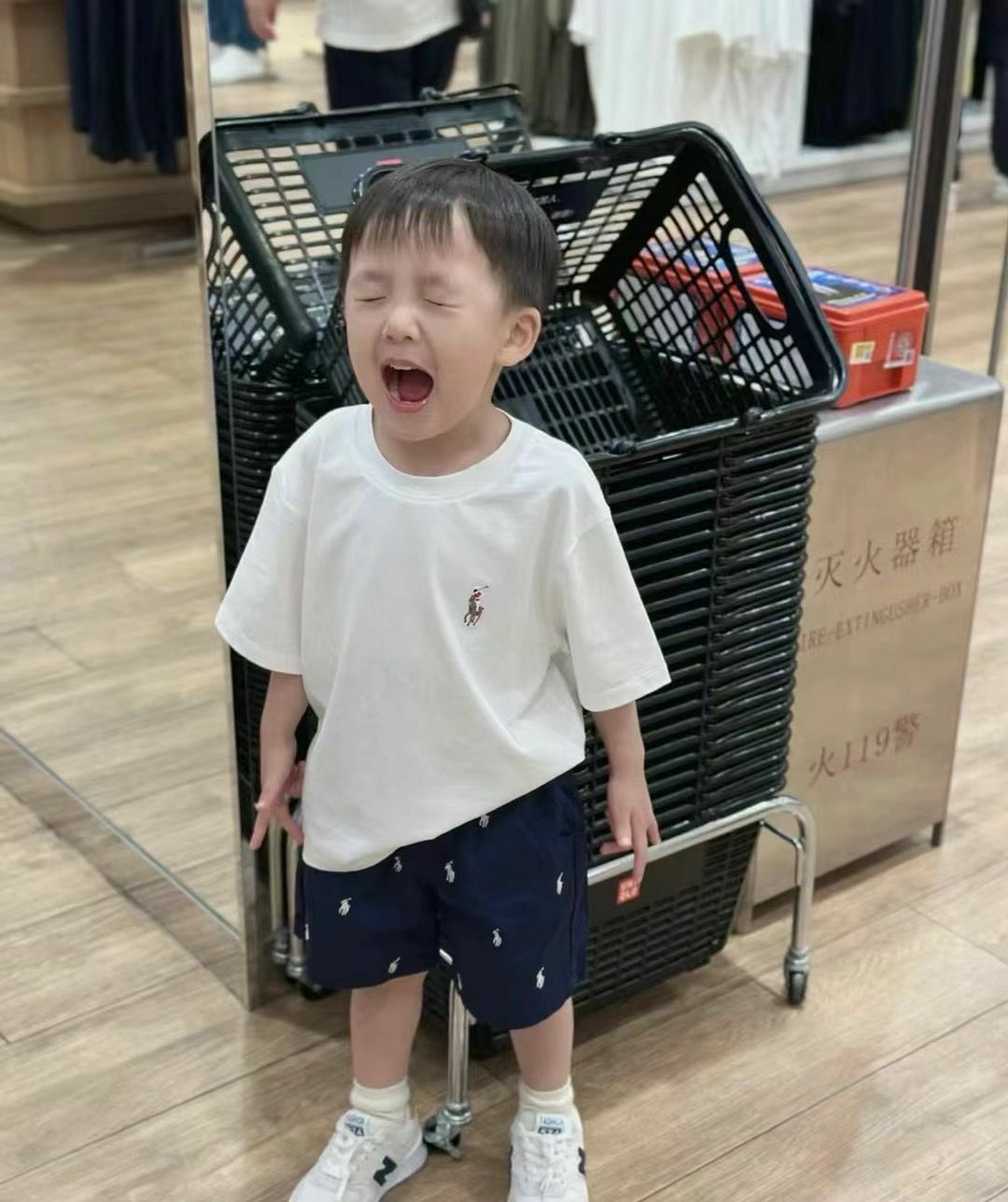 Polo刺繡藍色短褲