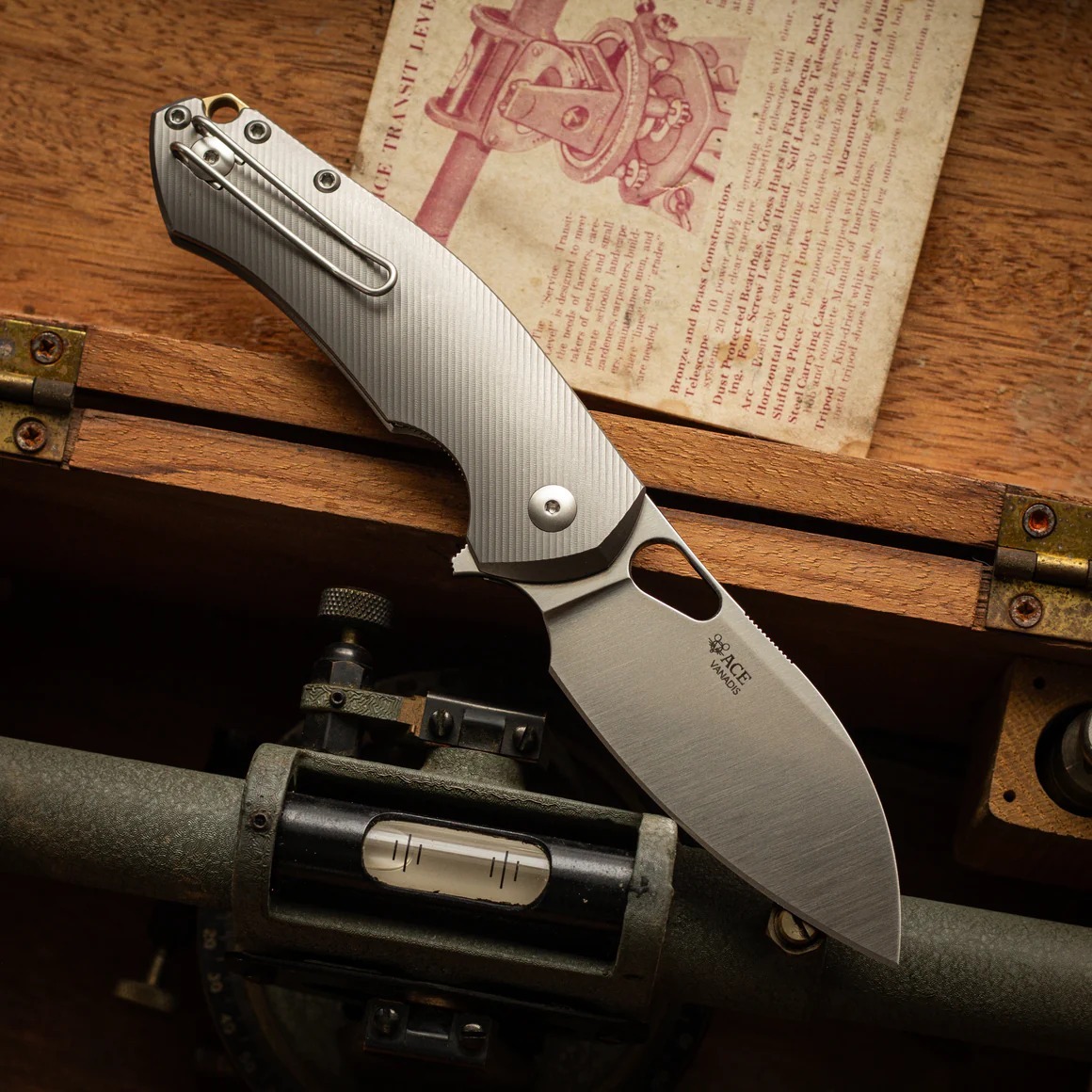 GiantMouse Knives BIBLIO XL - TITANIUM 折刀