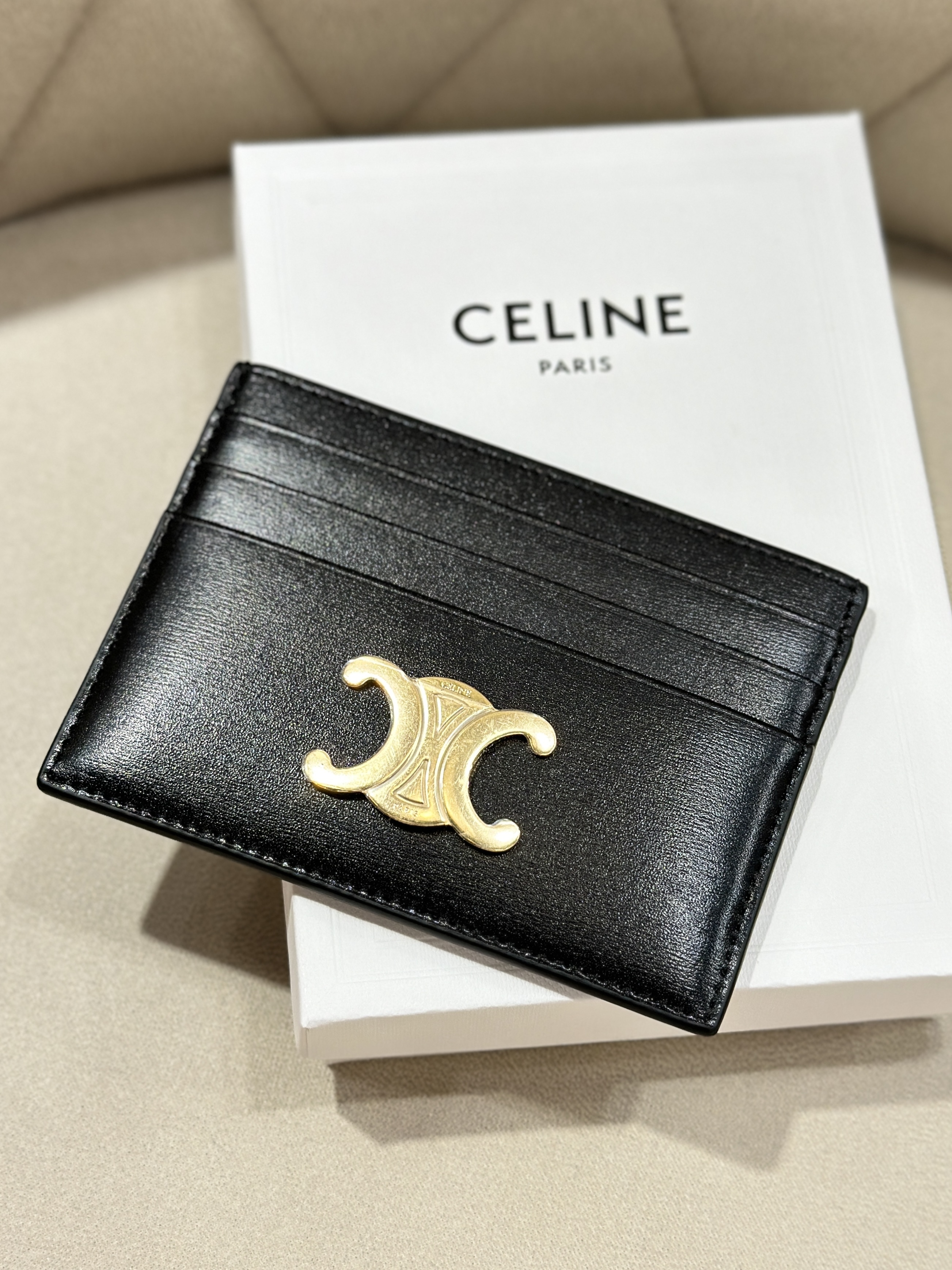CELINE Triomphe Cardholder