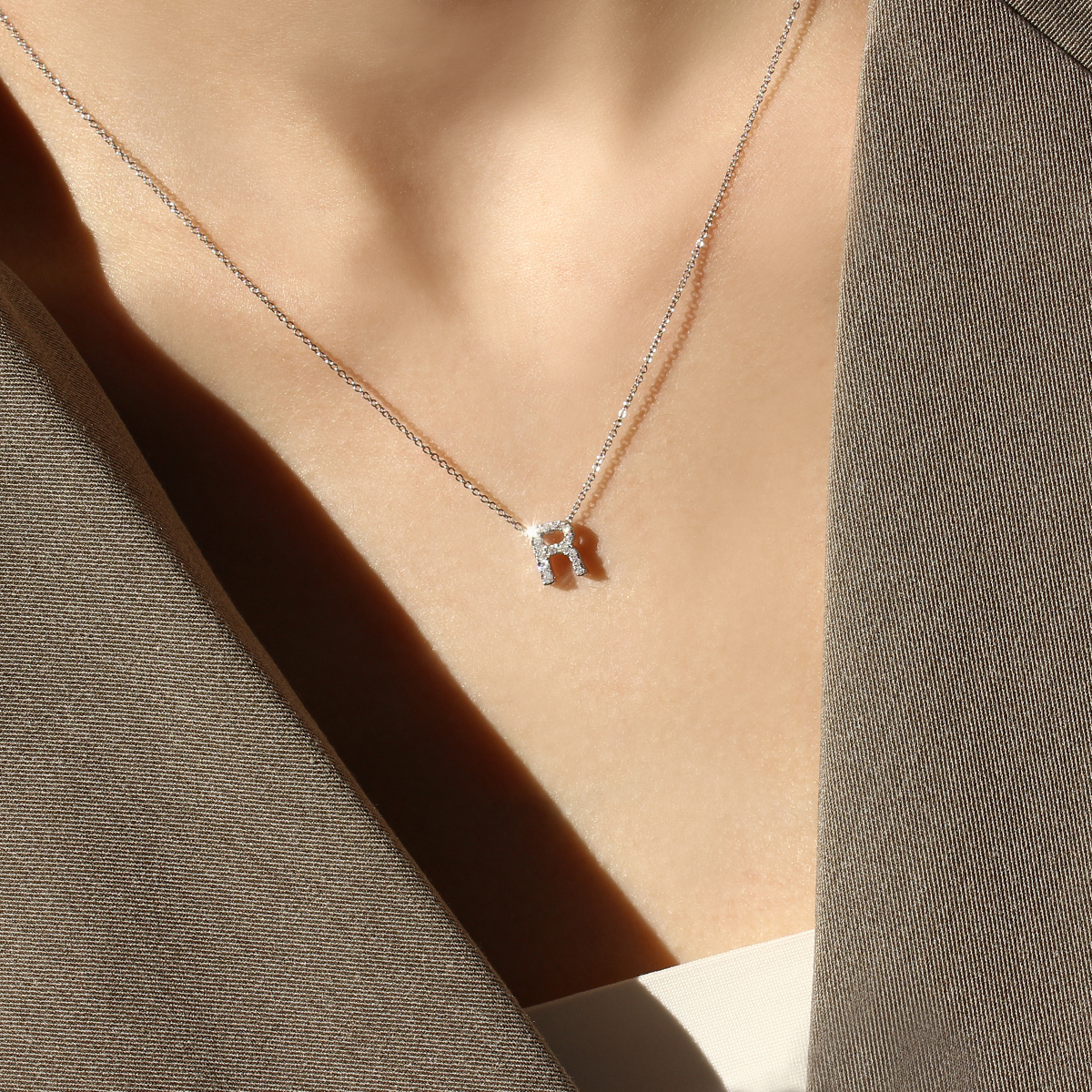 R - Alphabet Necklace