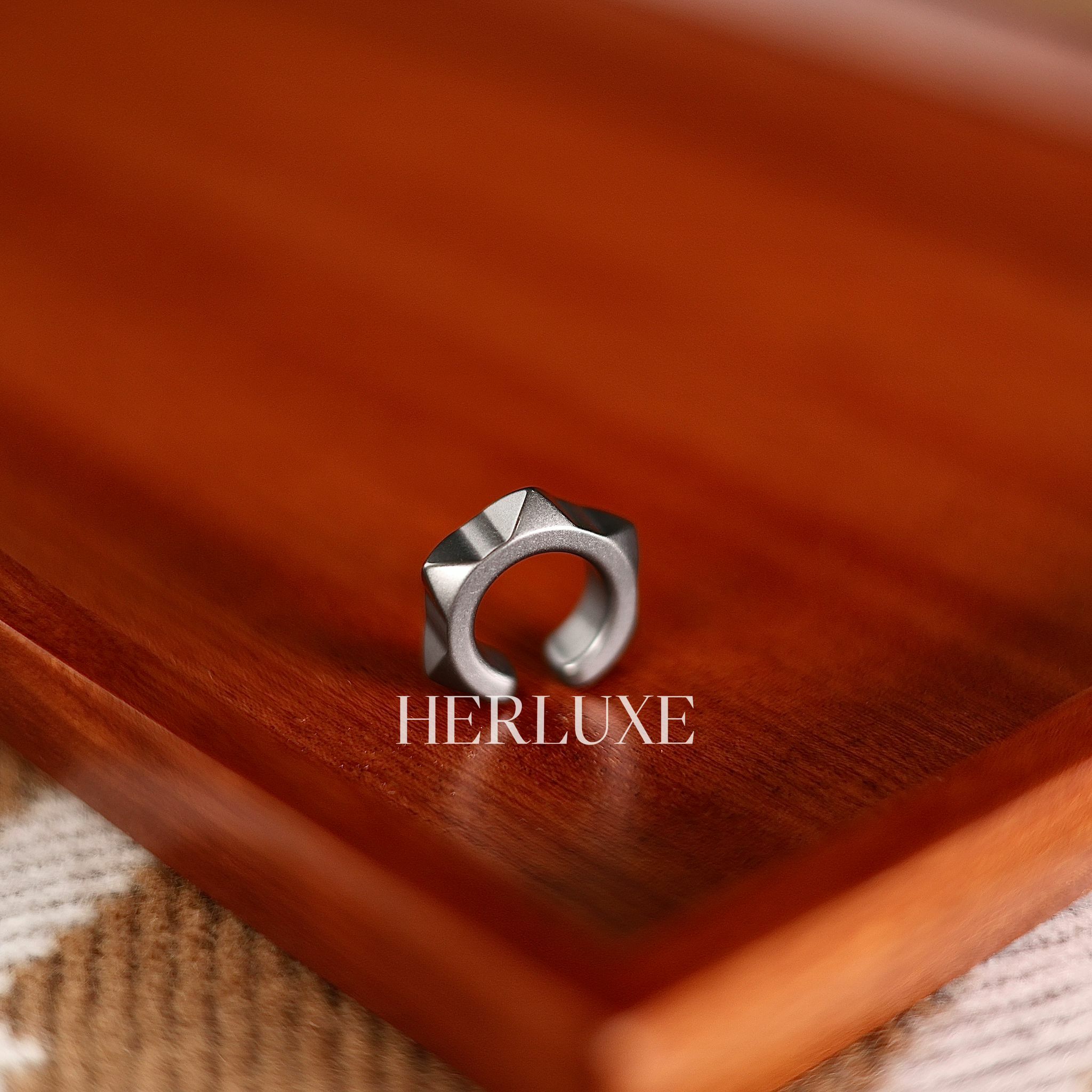 耳骨扣 Bijou d’oreille pm medor alumi orage lumiere