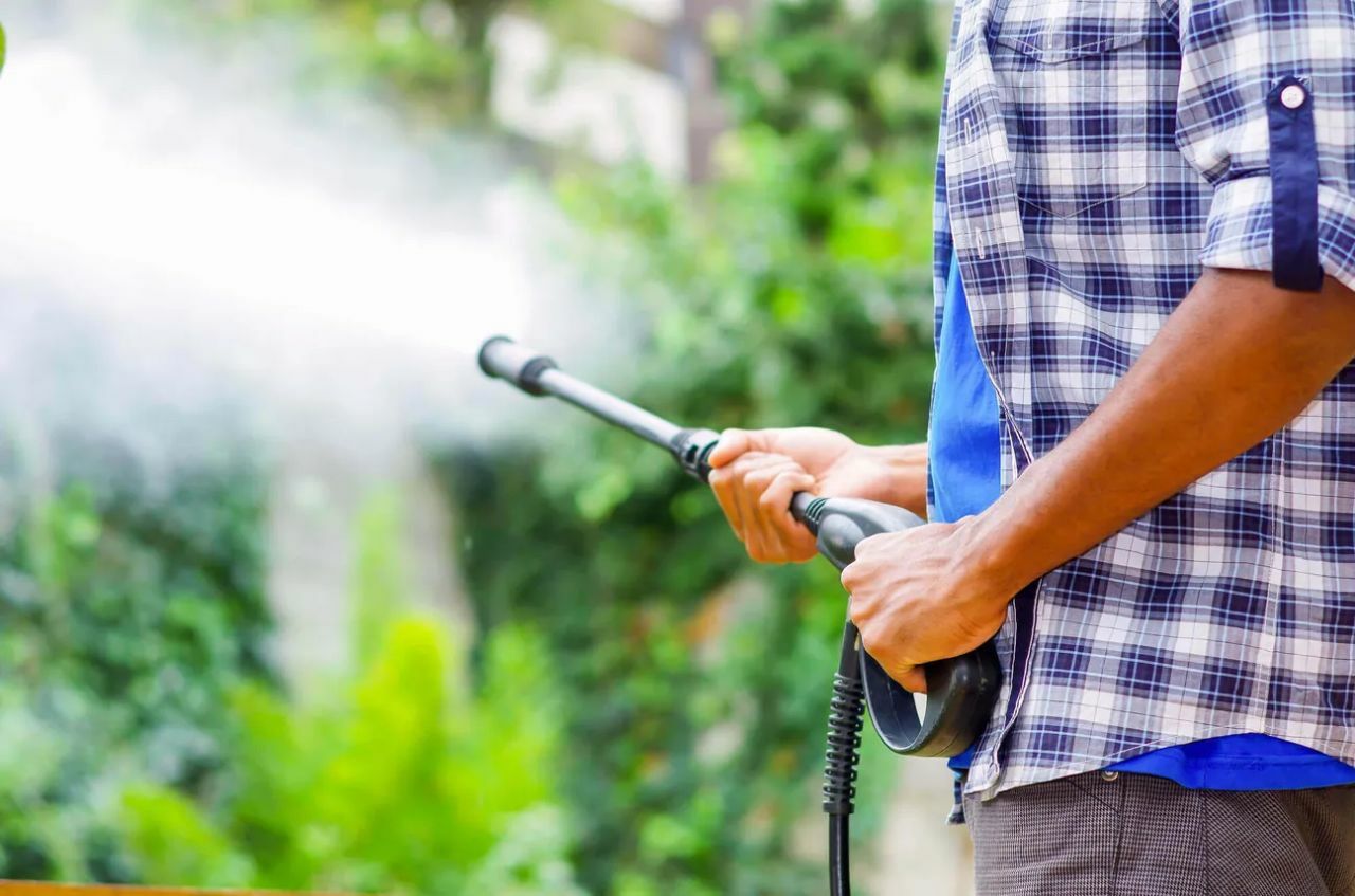 Picking the Best Watering Wand for Your Garden