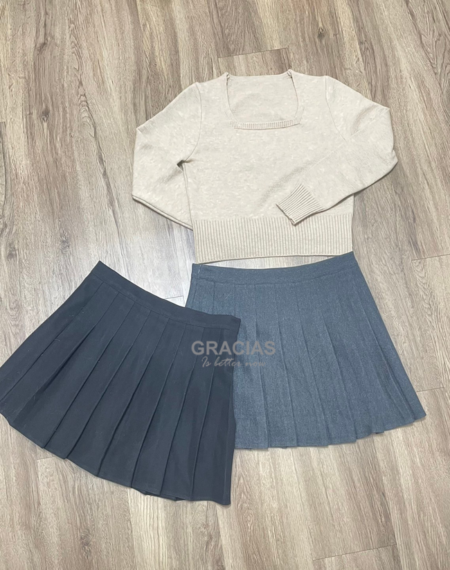 順順不翹百摺學院風短褲裙－兩色售完不補