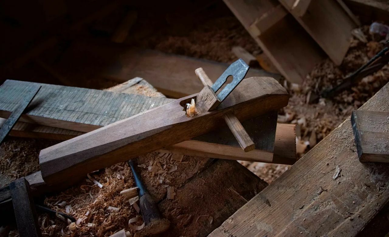 hand tools of wooden plane