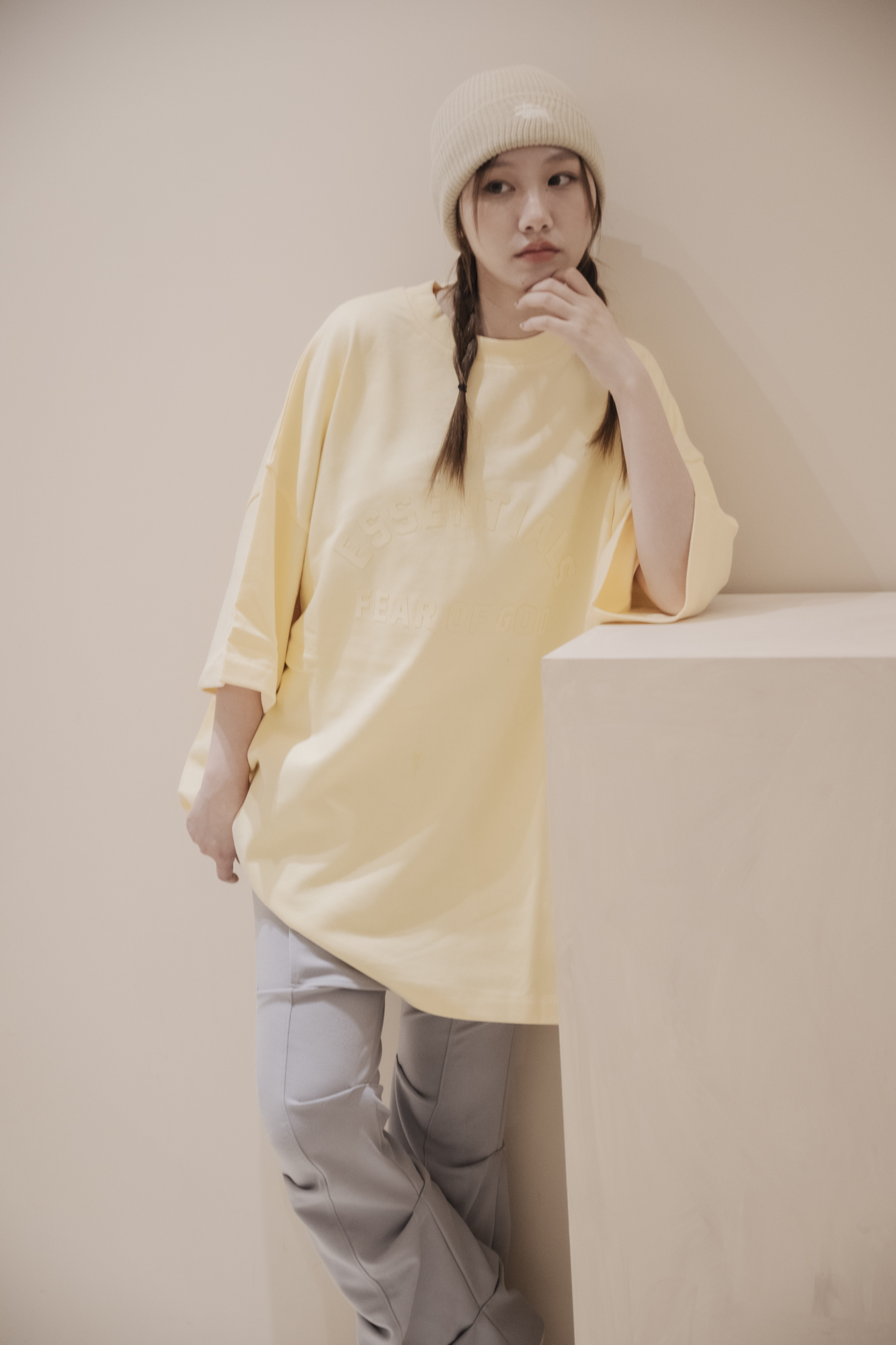 【零碼】ESSENTIALS HEAVY JERSEY SHORT-SLEEVE TEE 鵝黃短踢 125SP242001F