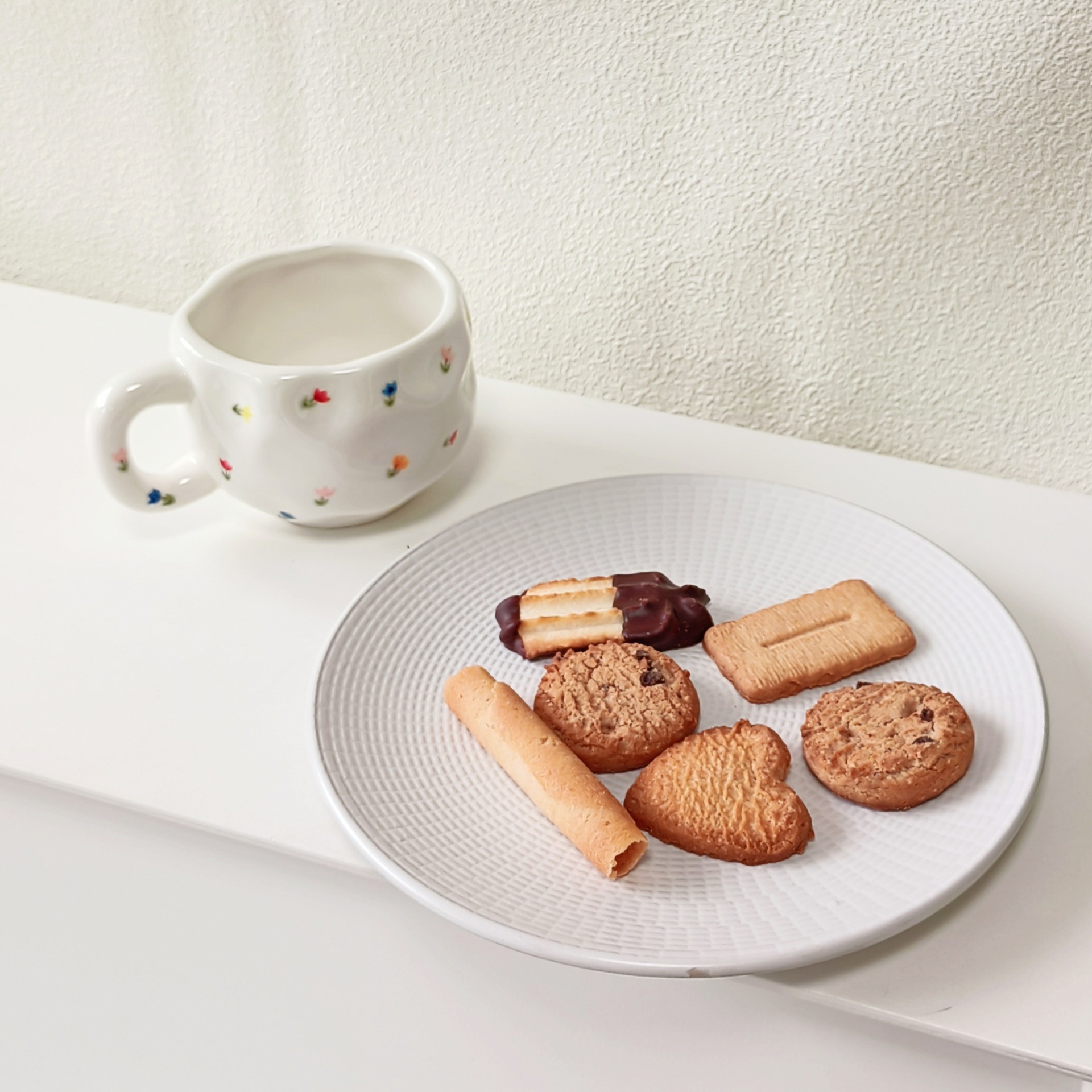 《3668》高質感淺黃玉米紋陶瓷圓盤