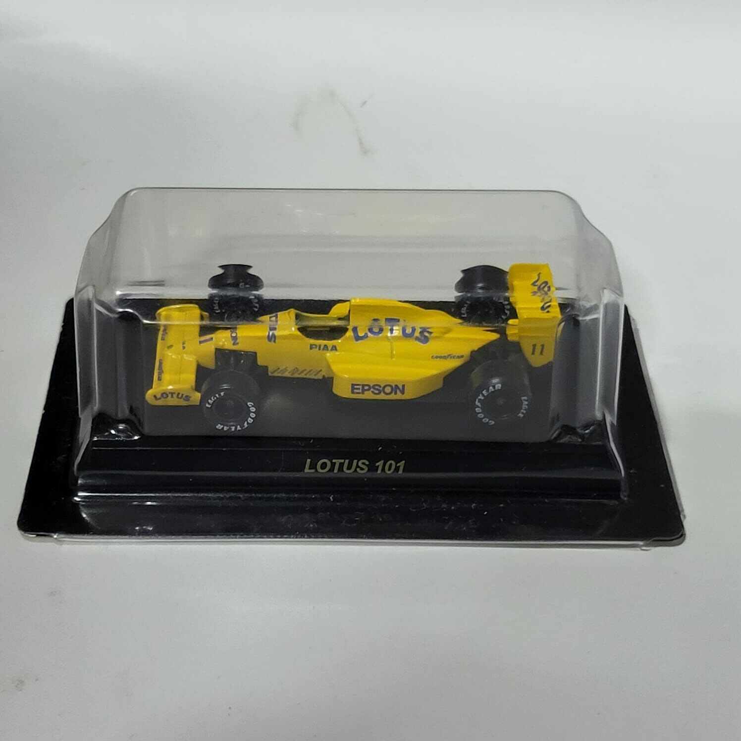 Kyosho 1:64 Lotus F1 101 #11