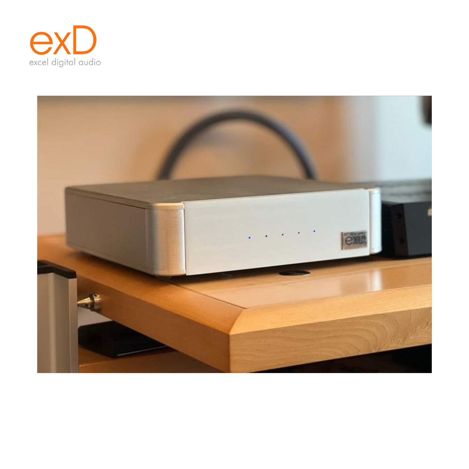 exD konNET / konNET-k 音響級網路交換器