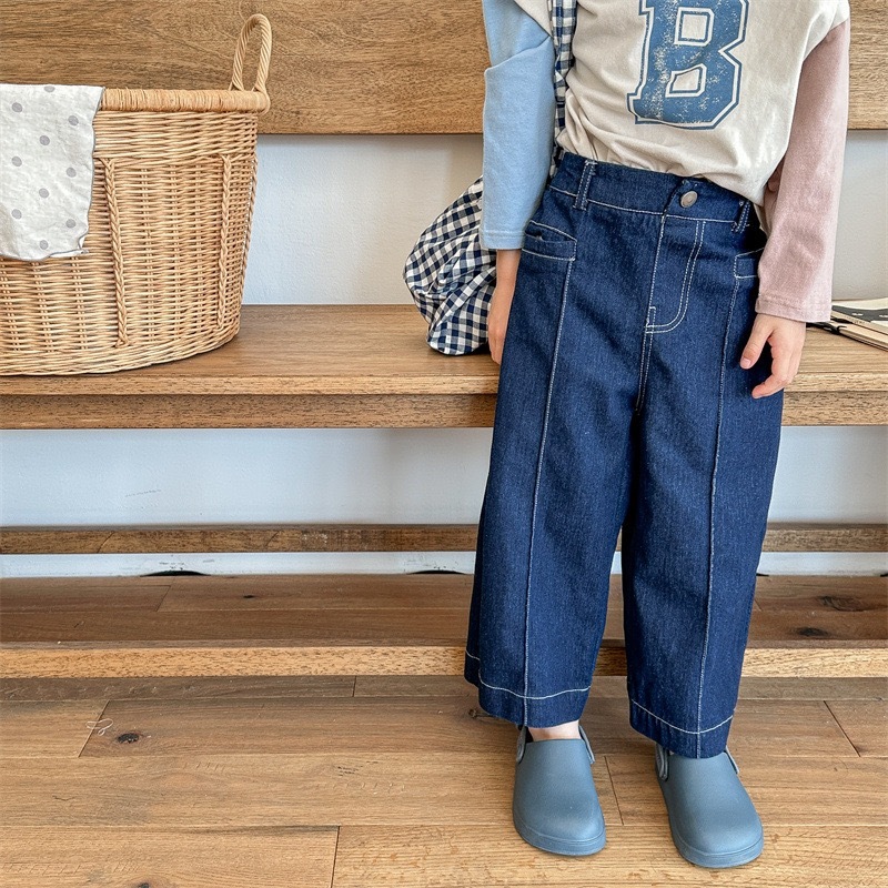 俐落直筒牛仔褲