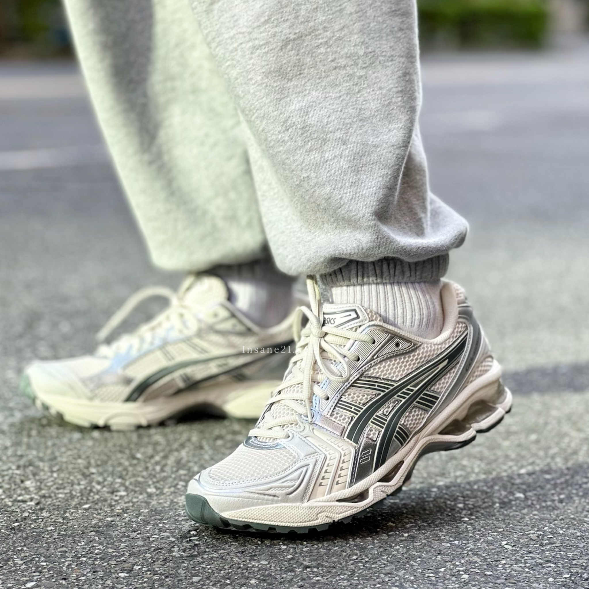 ASICS GEL-KAYANO 14 復古Y2K 莫蘭迪灰綠奶油白銀 1201A019-200