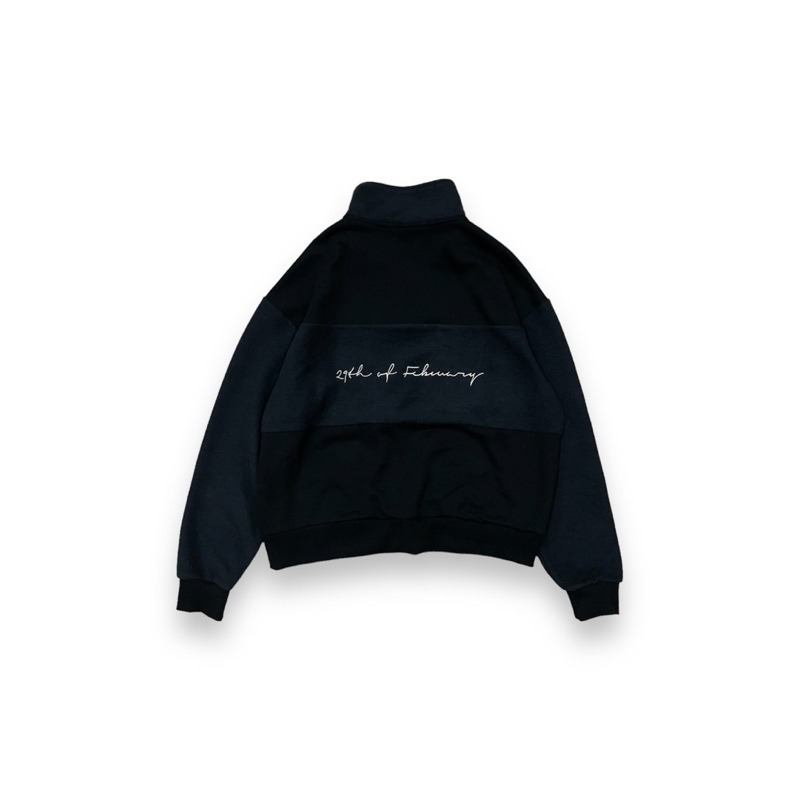 29offeb AW23 French logo half zip sweater