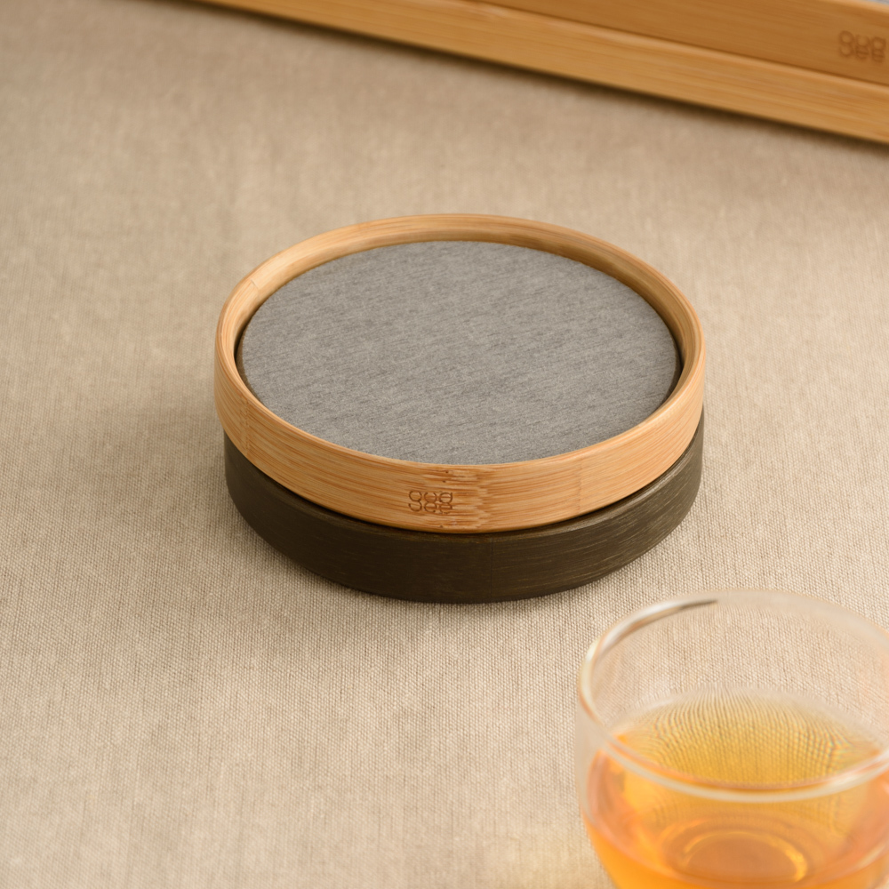 深色珪藻土杯墊，可堆疊，質感細緻