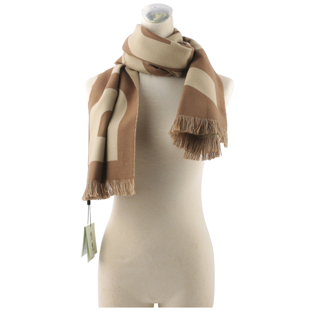 【BURBERRY】Logo 徽標羊毛圍巾(樺木棕/奶茶色) 8057148 A8773